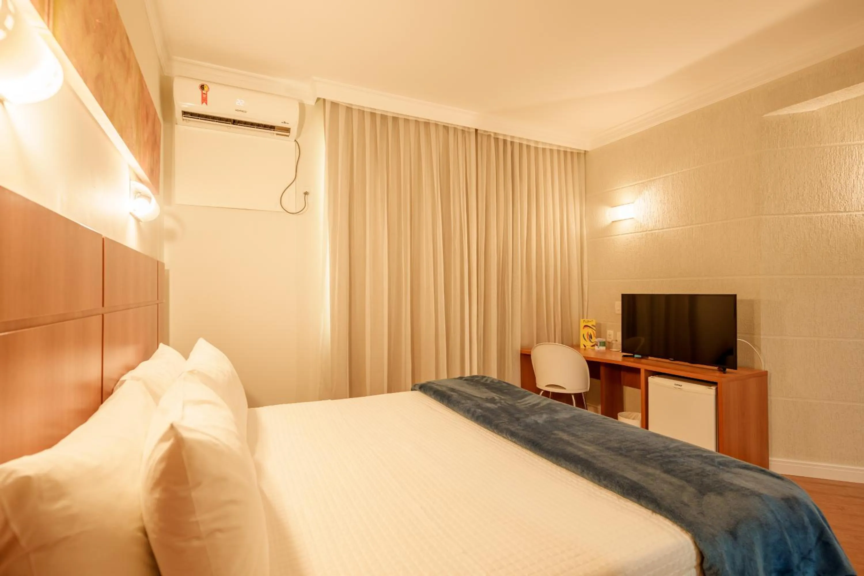 Bed in Central Park Hotel by Bourbon