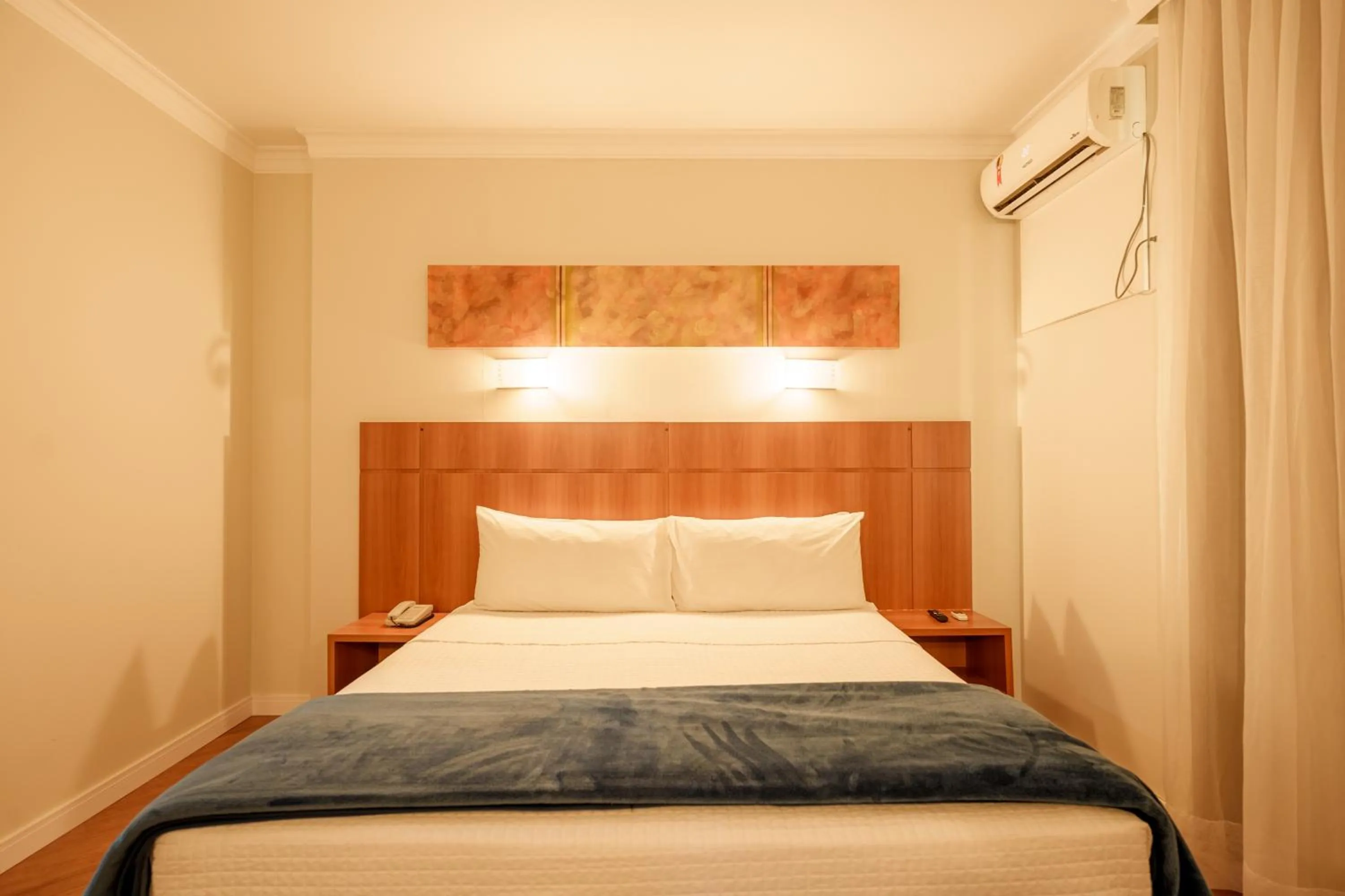 Bed in Central Park Hotel by Bourbon