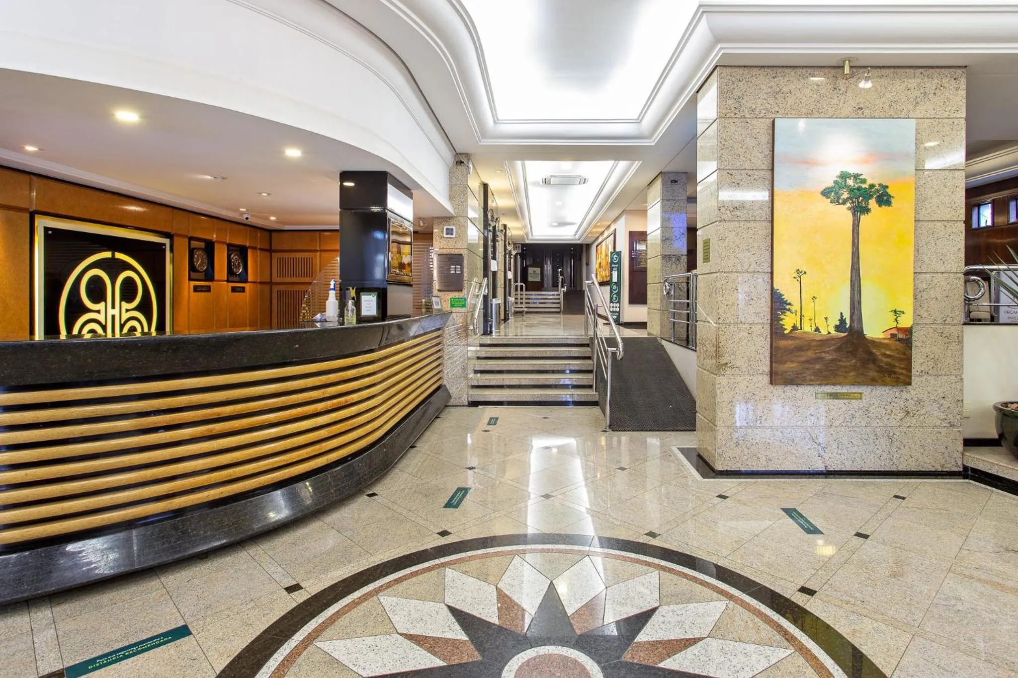 Lobby or reception in Bourbon Londrina Hotel