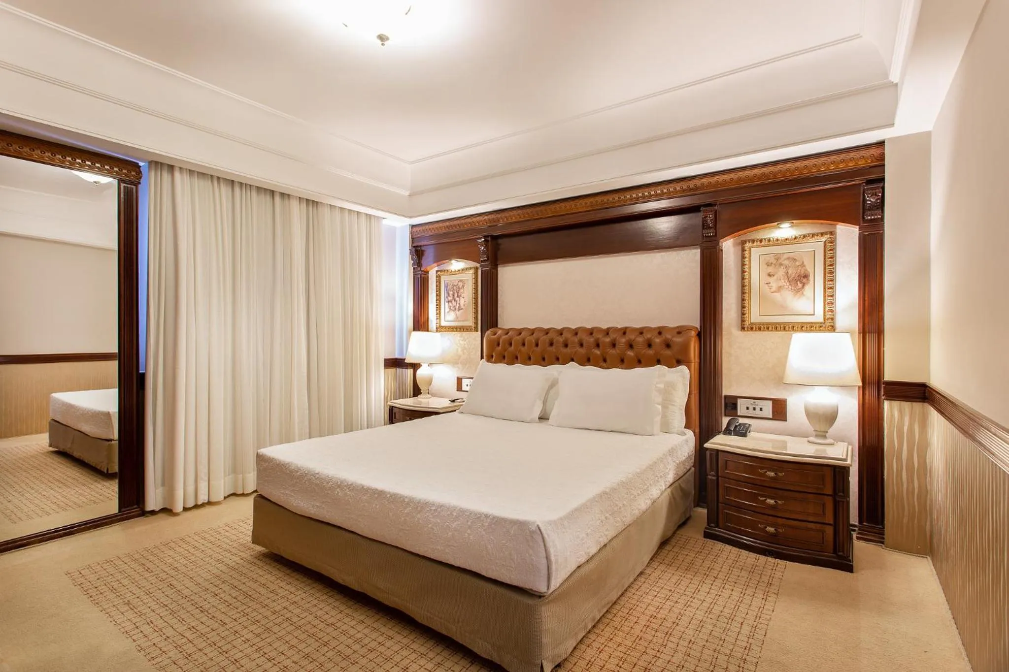 Bed in Bourbon Londrina Hotel