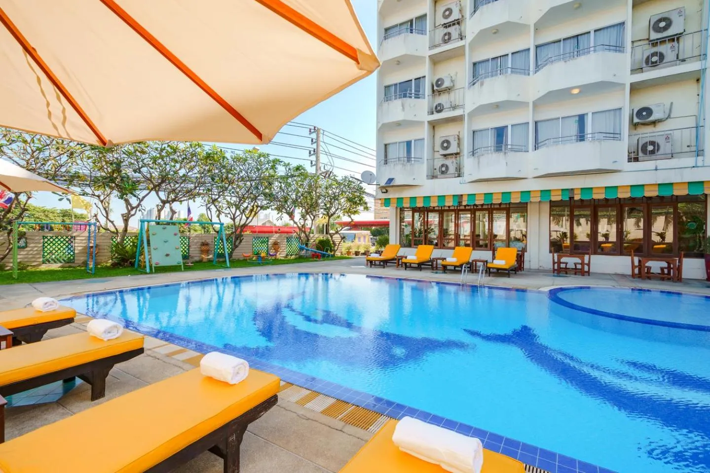 Swimming pool in JP Villa Pattaya