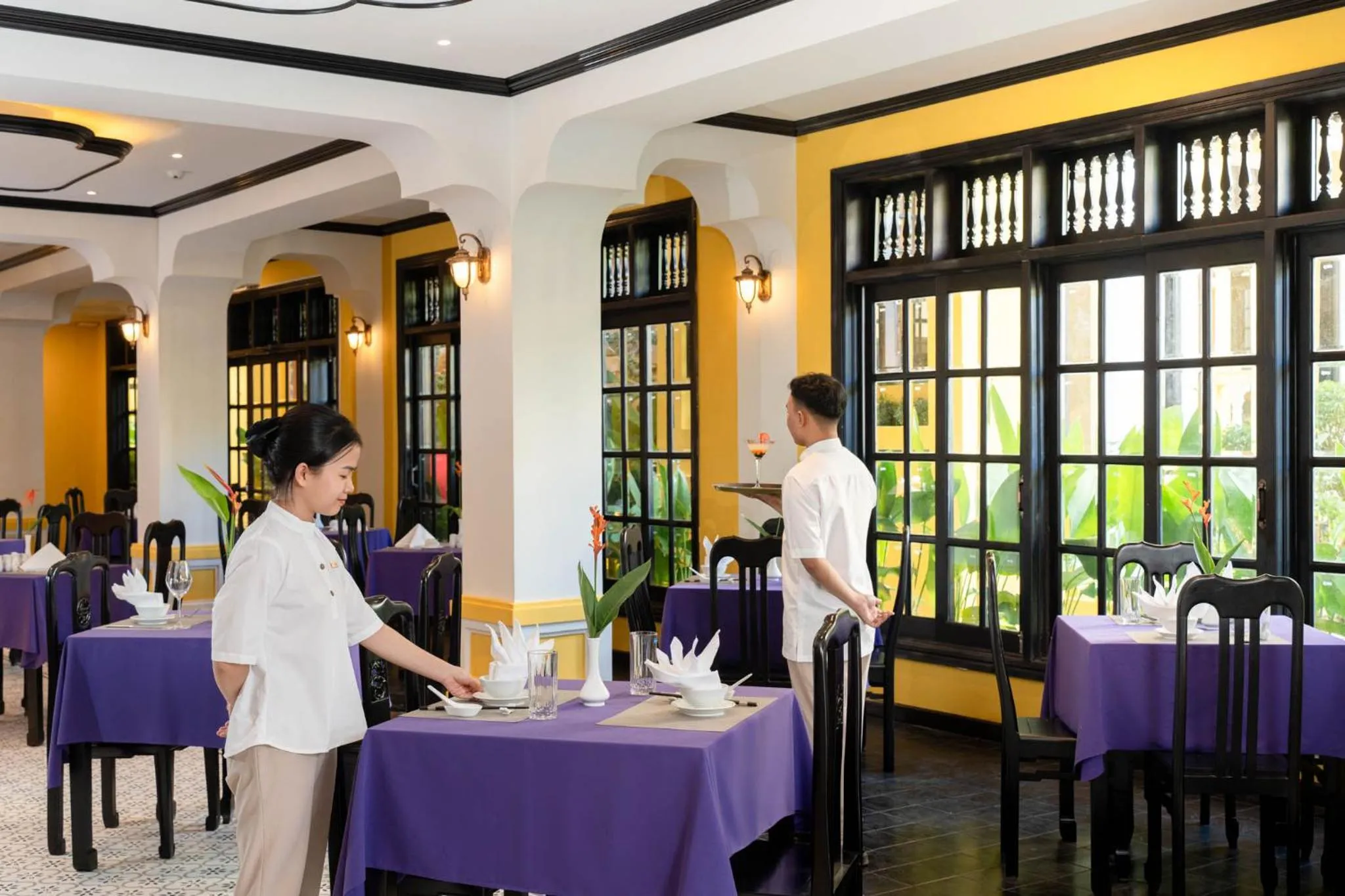 Staff in Oriental Boutique Hoi An