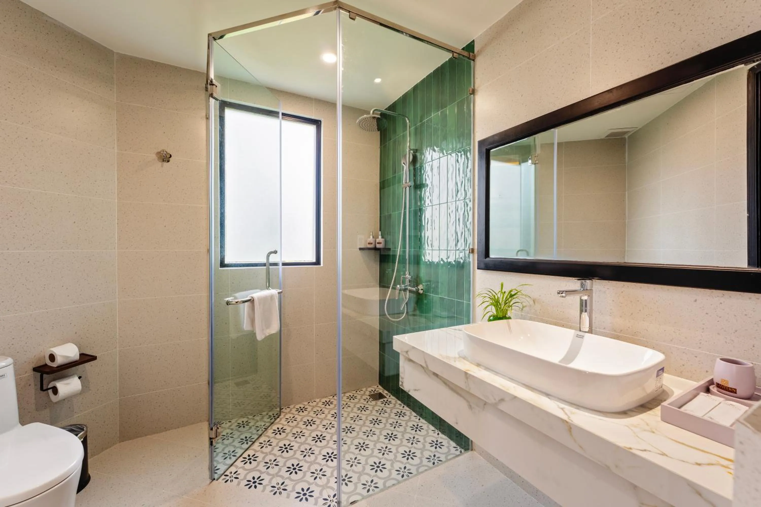 Bathroom in Lantern Boutique Hoi An