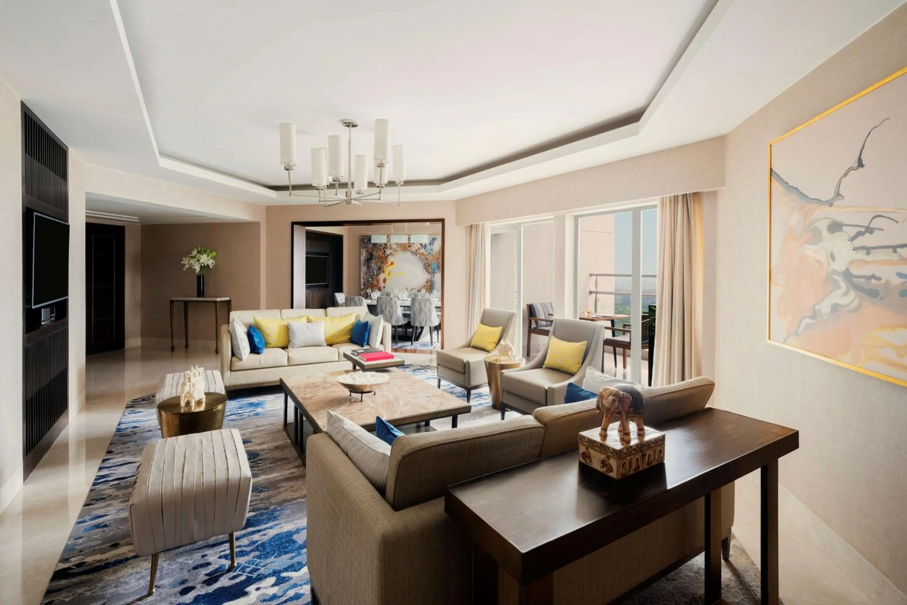 Photo of the whole room in Shangri-La Eros New Delhi