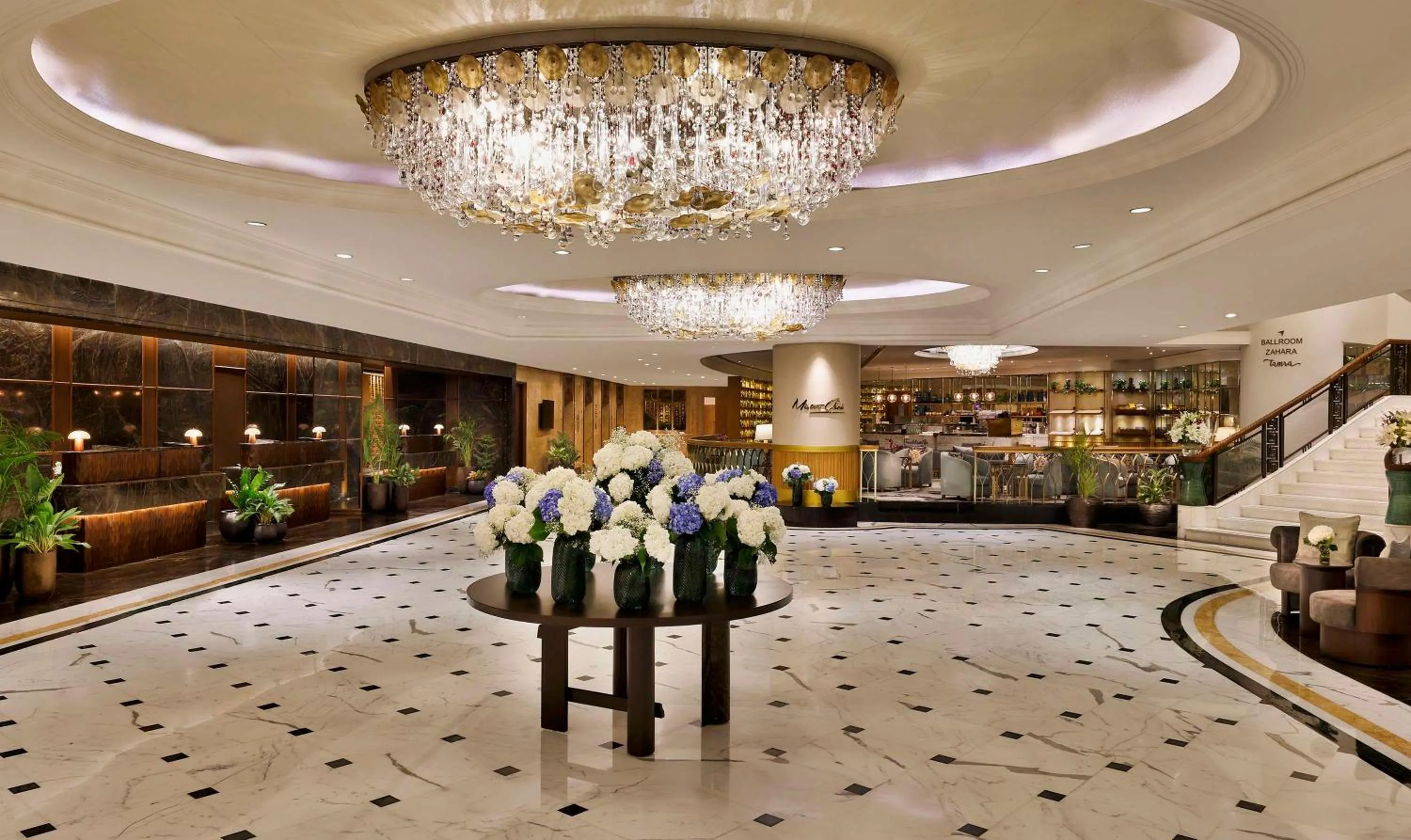 Lobby or reception in Shangri-La Eros New Delhi