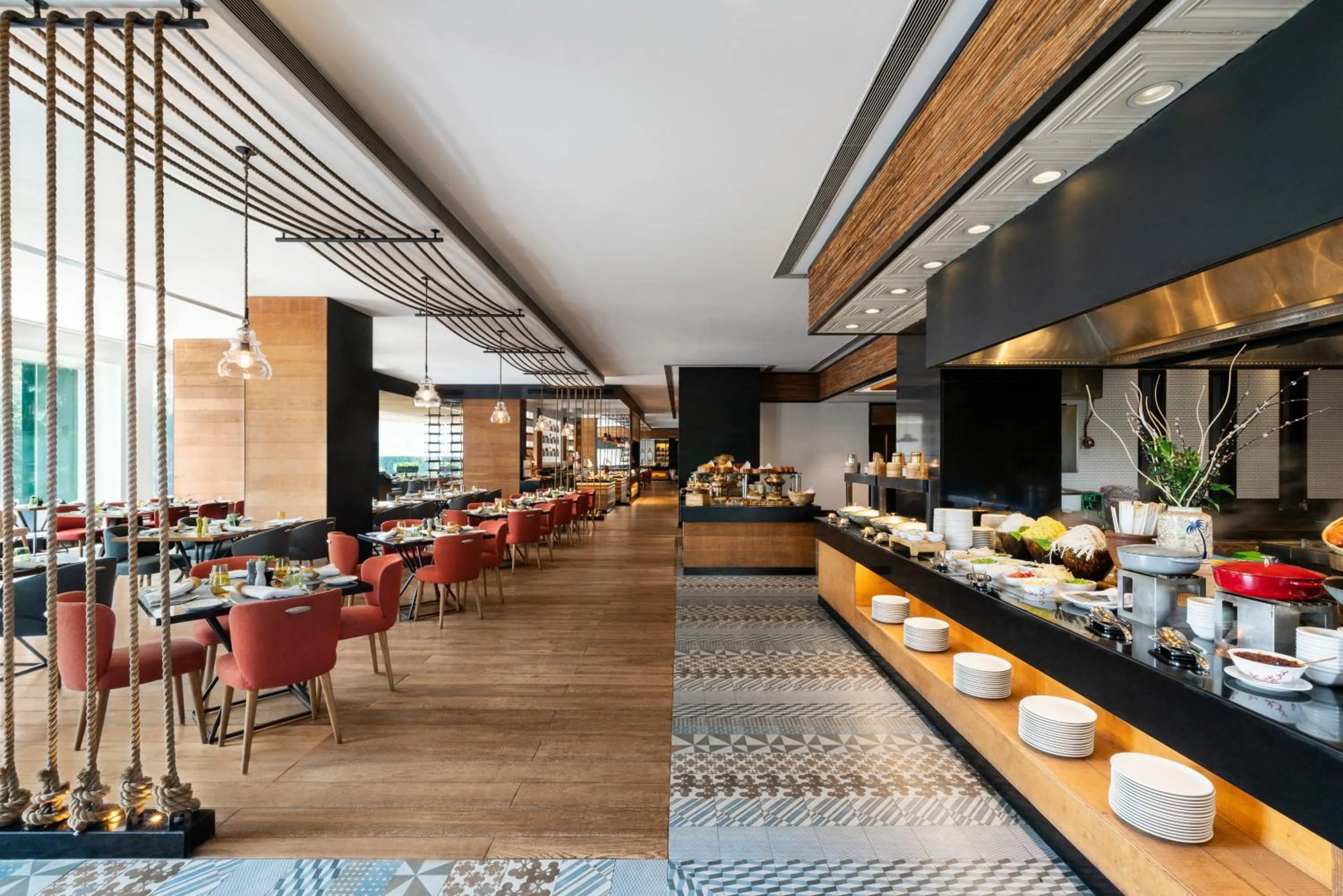 Restaurant/places to eat in Shangri-La Eros New Delhi