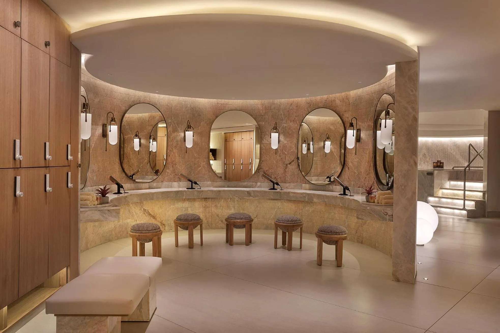 locker in Shangri-La Eros New Delhi