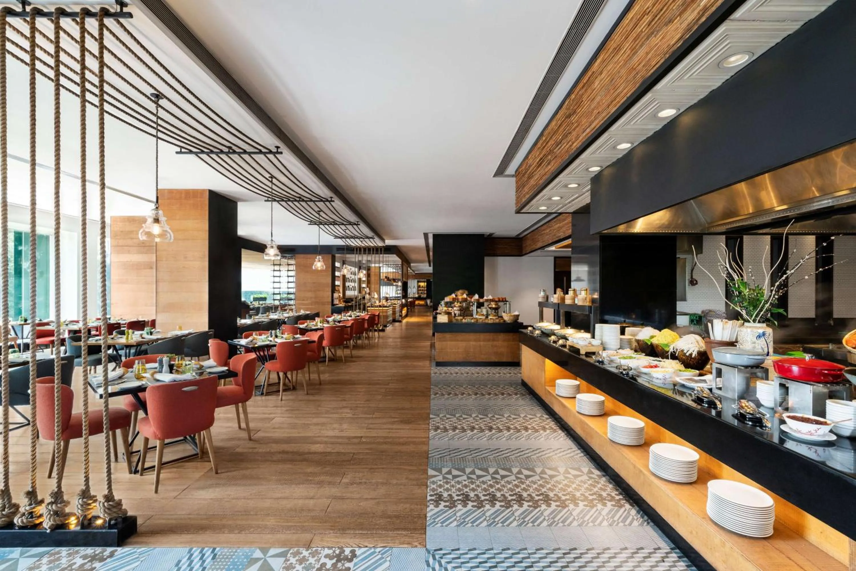 Restaurant/places to eat in Shangri-La Eros New Delhi