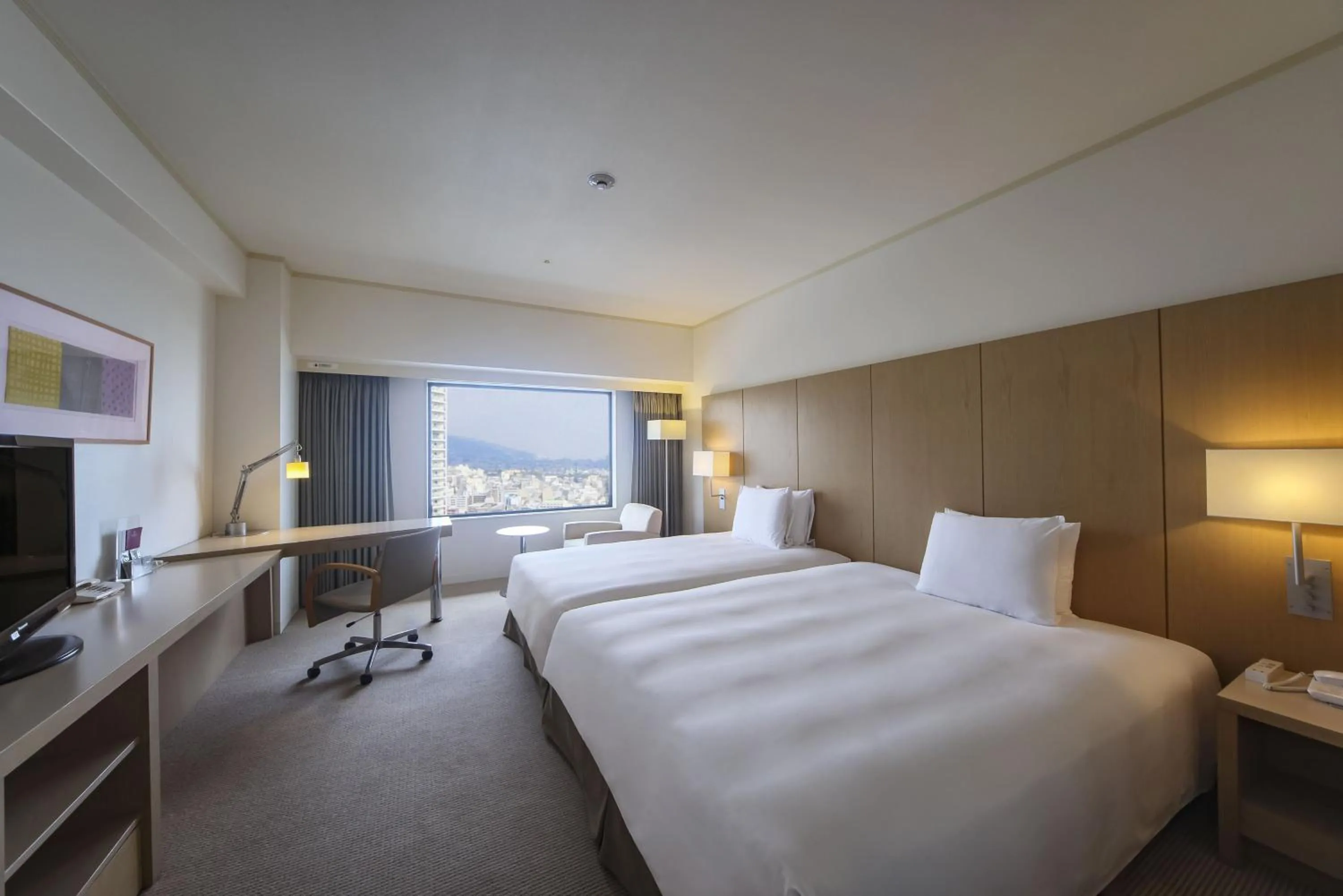Photo of the whole room, Bed in ANA Crowne Plaza Kobe by IHG