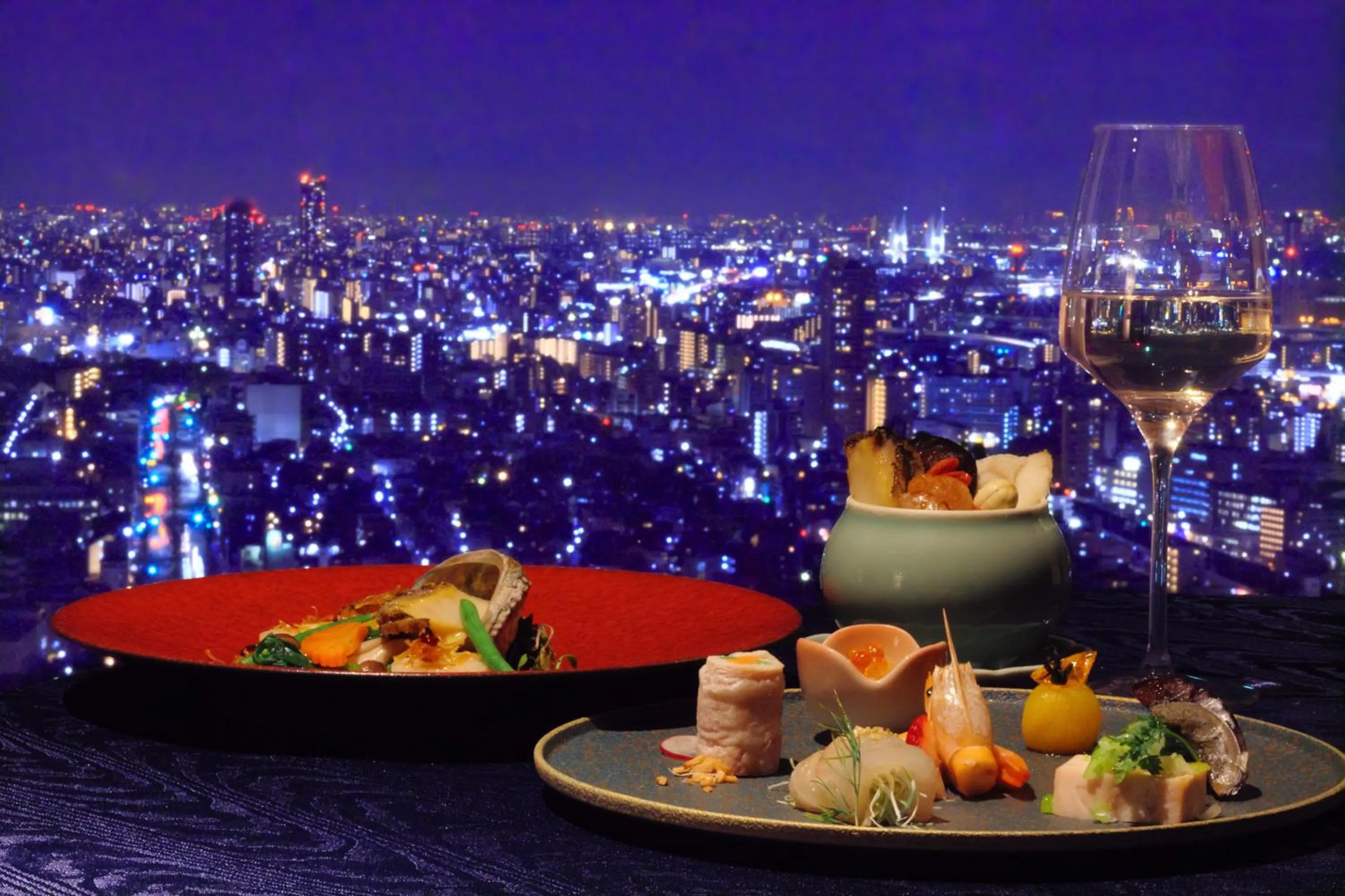 Restaurant/places to eat in ANA Crowne Plaza Kobe by IHG