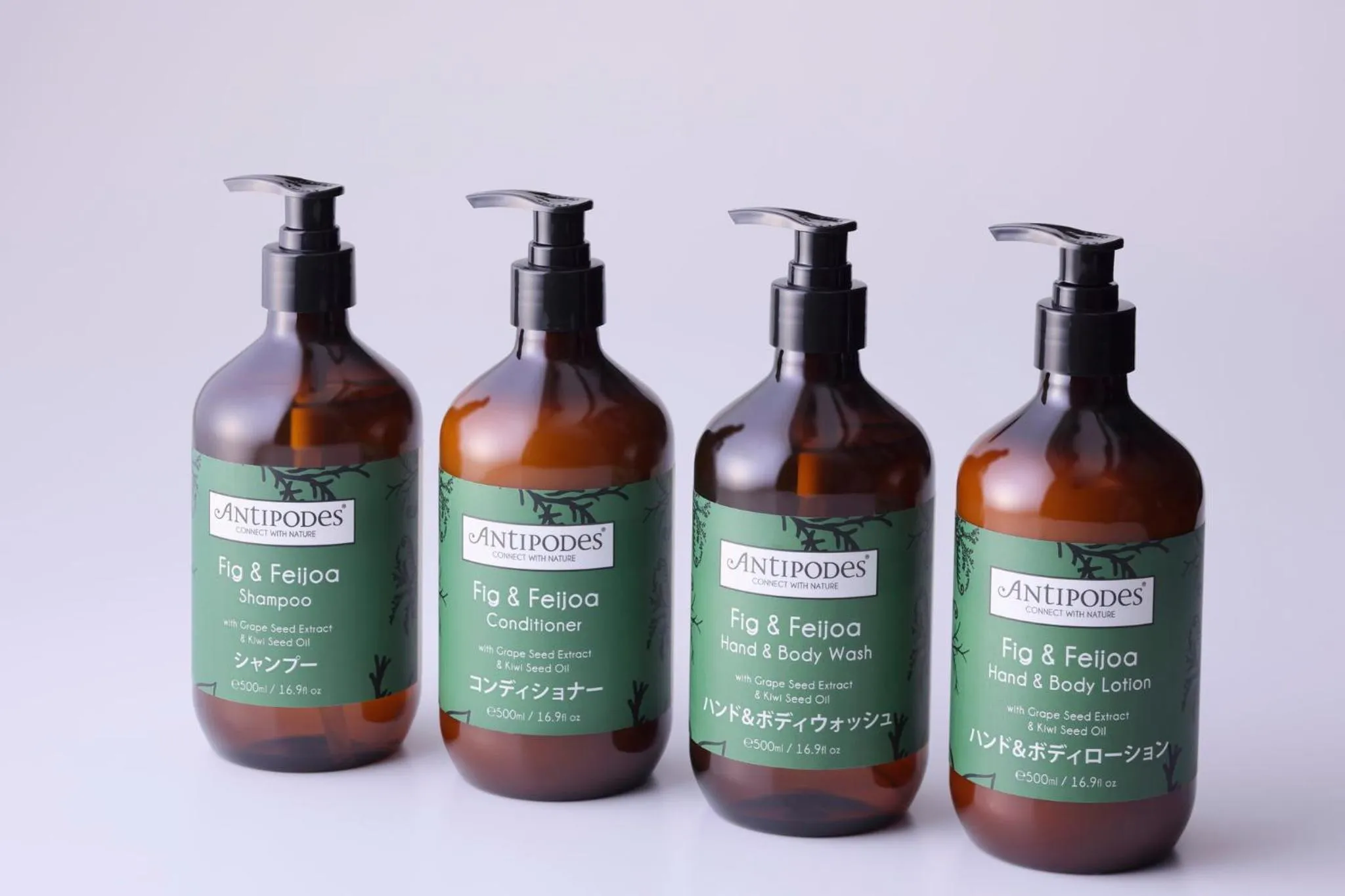 Photo of the whole room in ANA Crowne Plaza Kobe by IHG