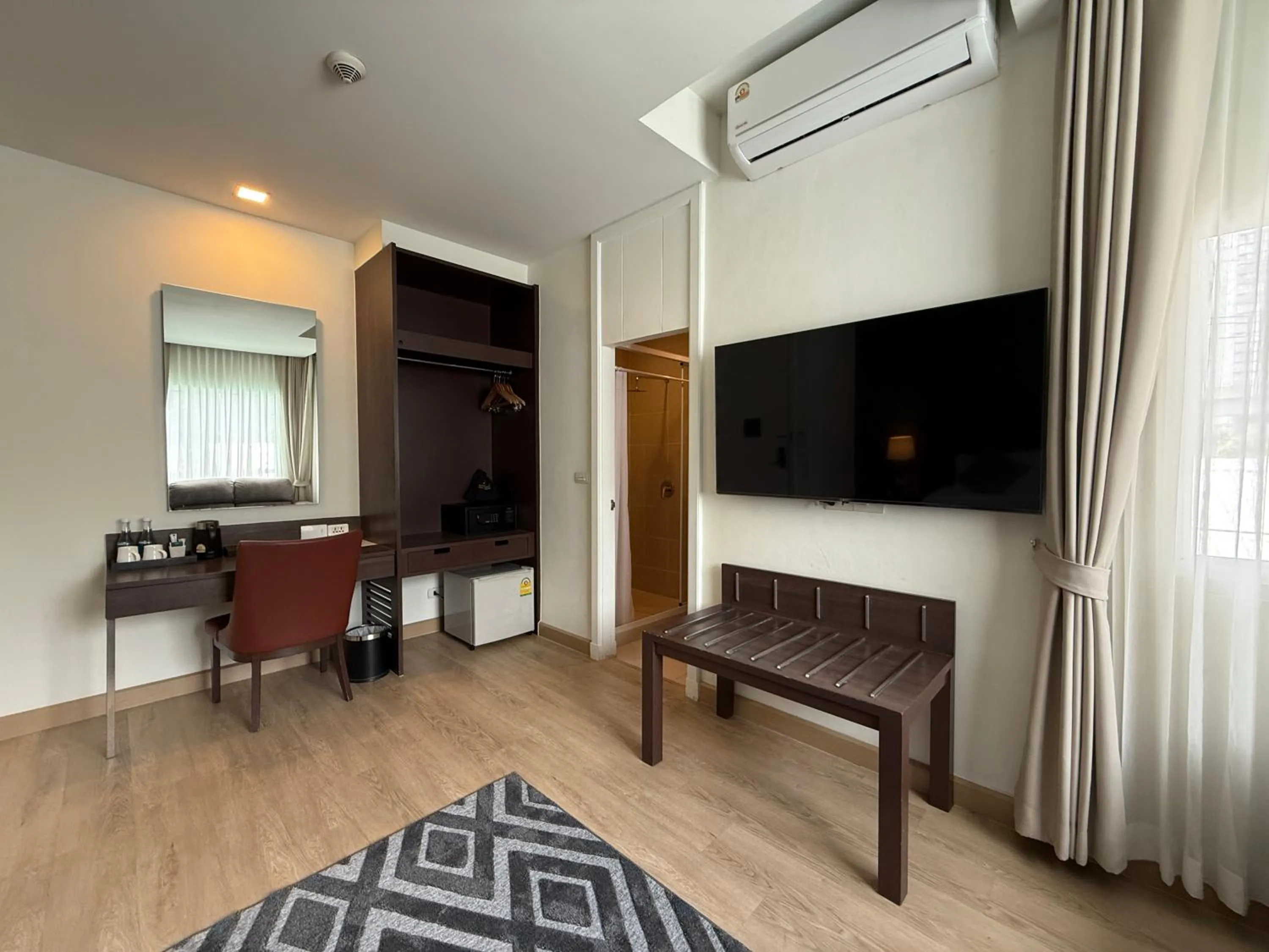 Photo of the whole room in The Legacy Hotel Nana Sukhumvit, Aspira Collection