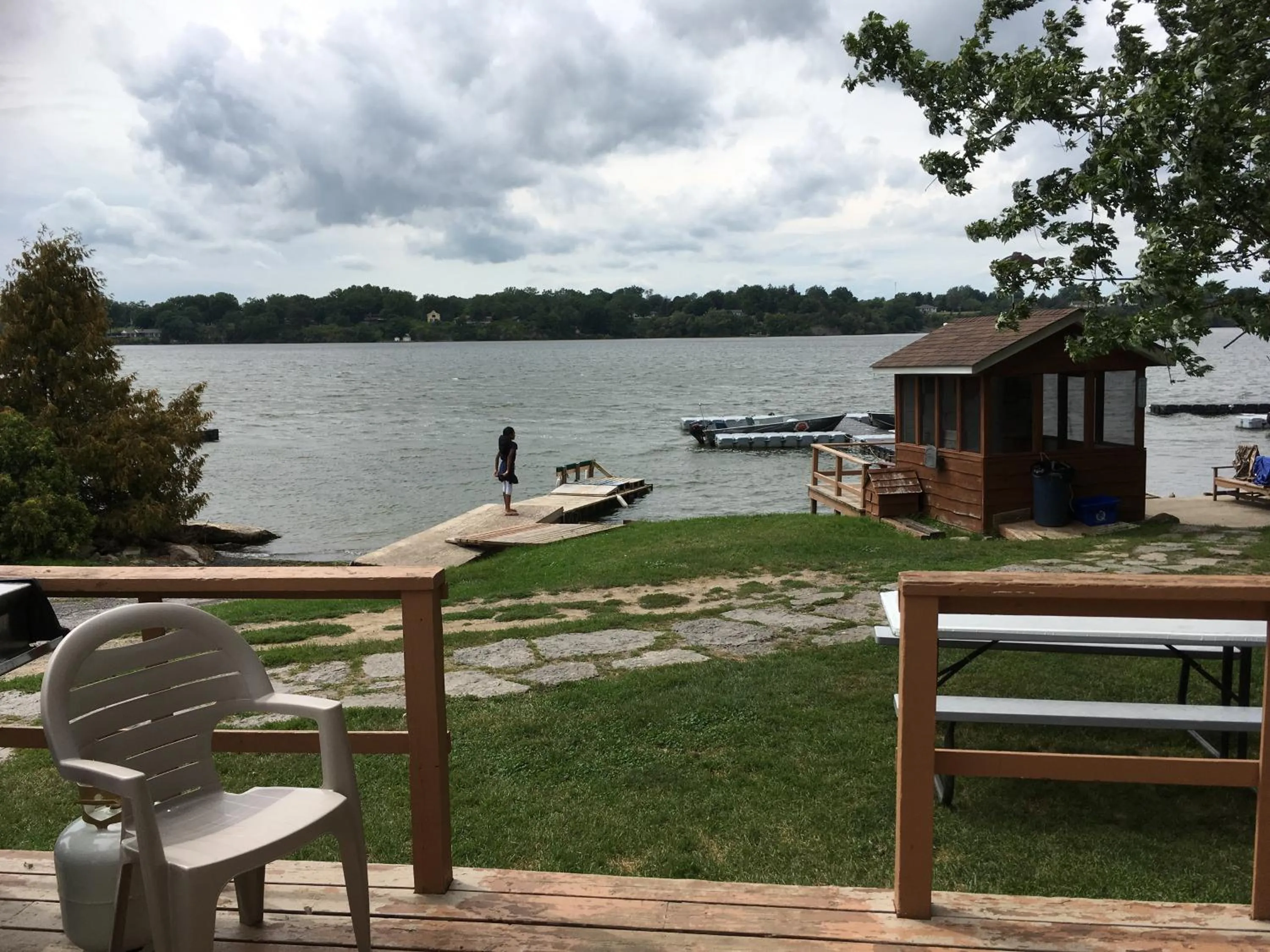 Lake view in Merland Park Cottages and Motel