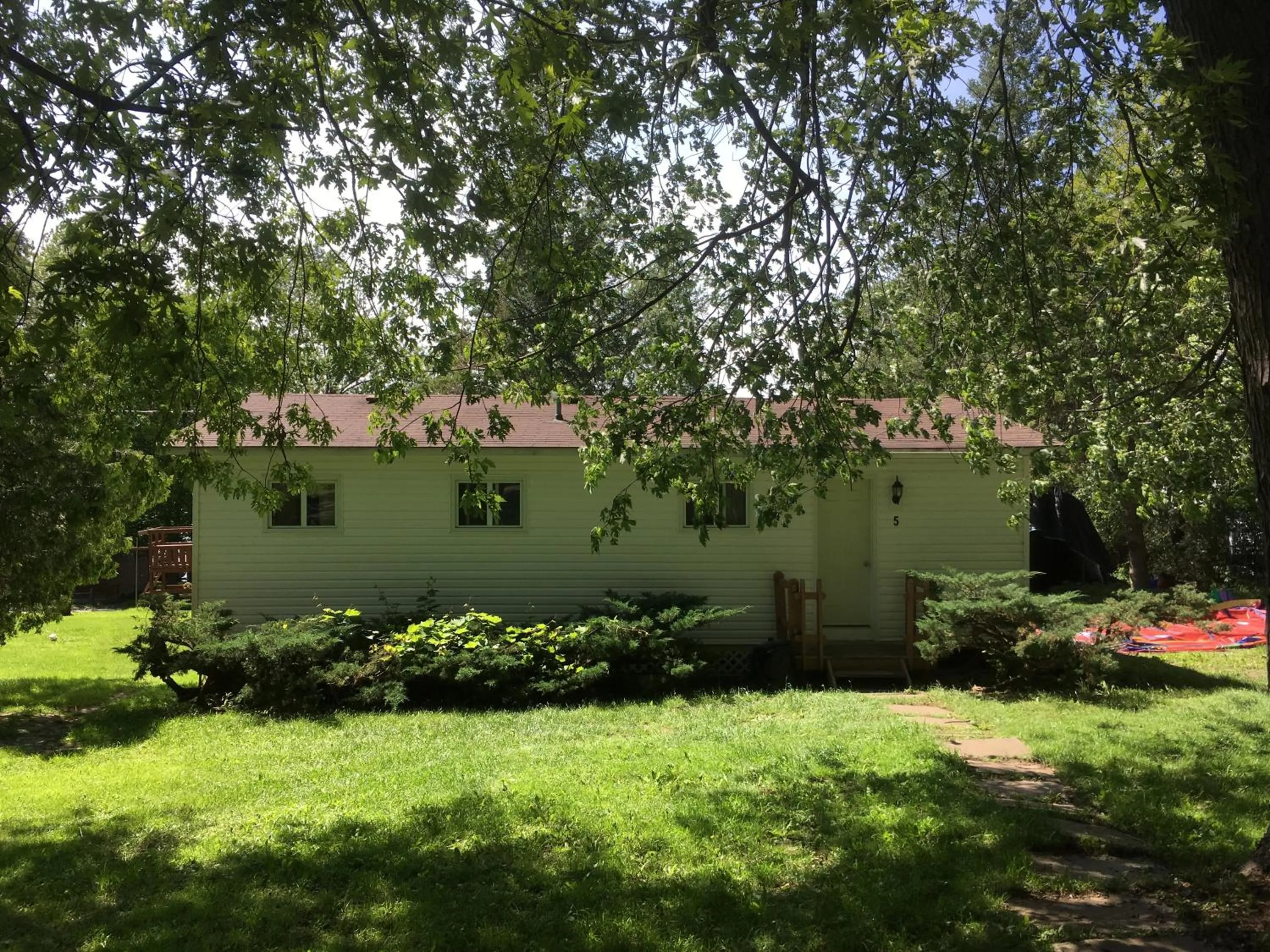 Property building in Merland Park Cottages and Motel