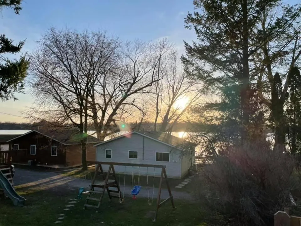 Property building in Merland Park Cottages and Motel