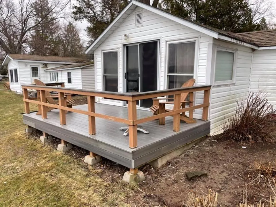 Property building in Merland Park Cottages and Motel