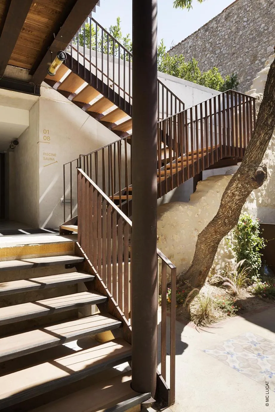 Patio in Le 19-21 - Un amour d'hotel