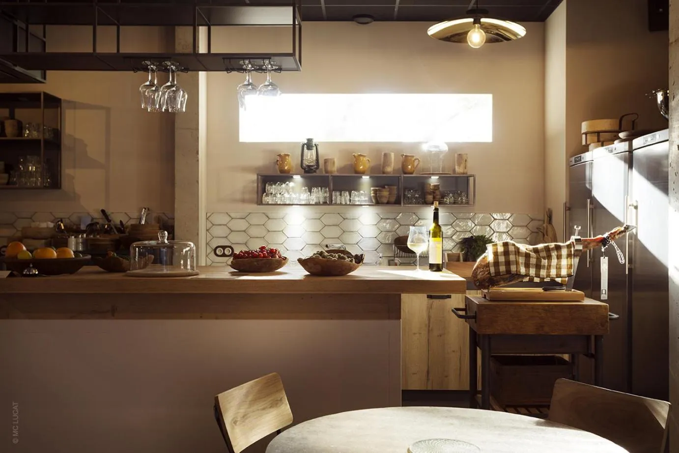 Property building in Le 19-21 - Un amour d'hotel