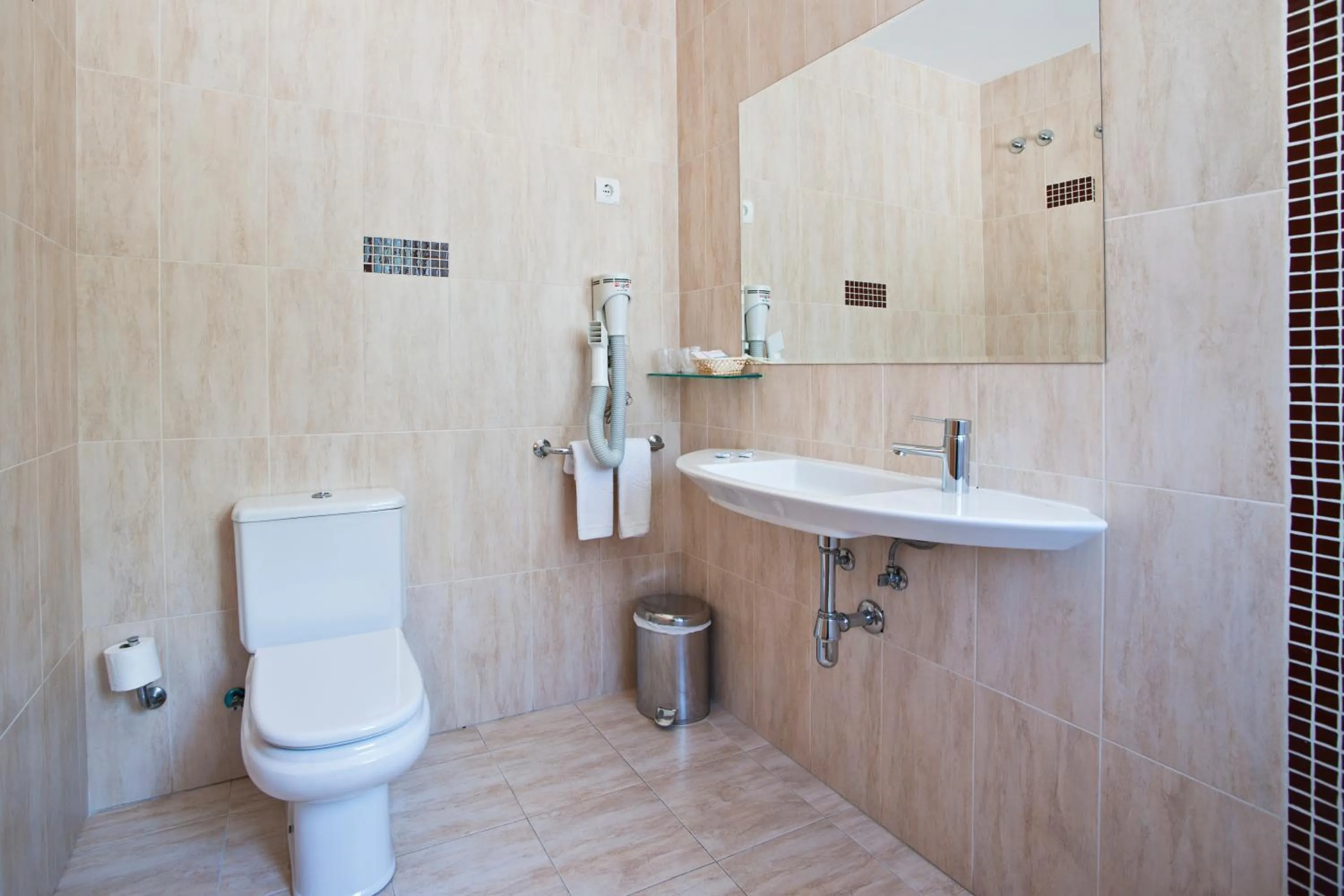 Bathroom in Hostal T4