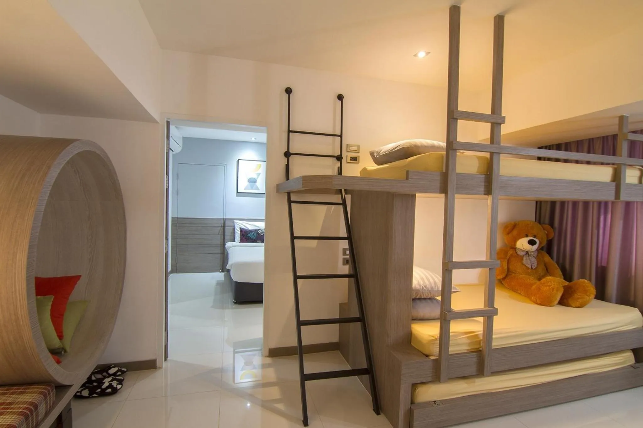 Bed in Bossotel Chiang Mai