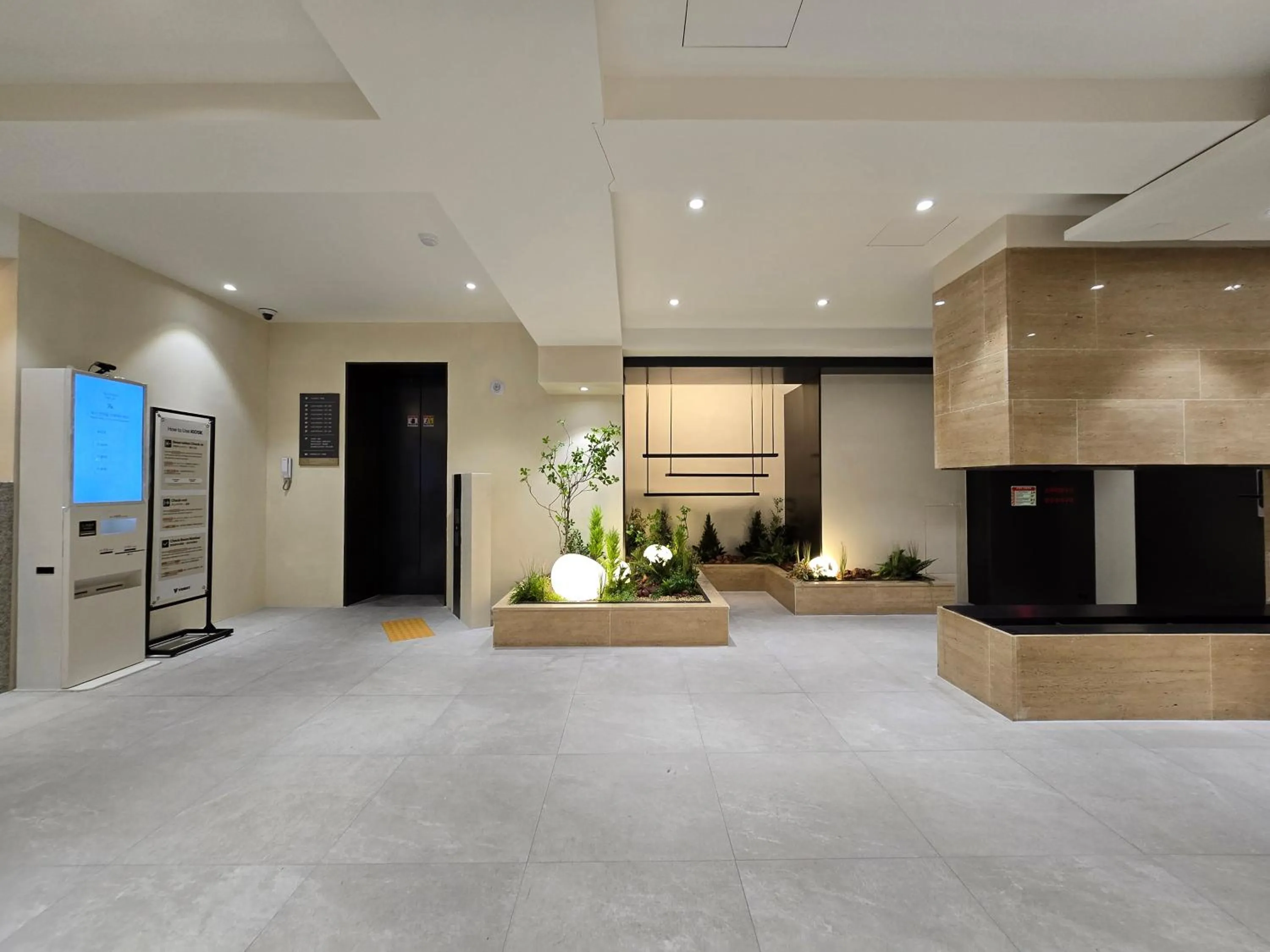 Tria Business & Boutique Hotel