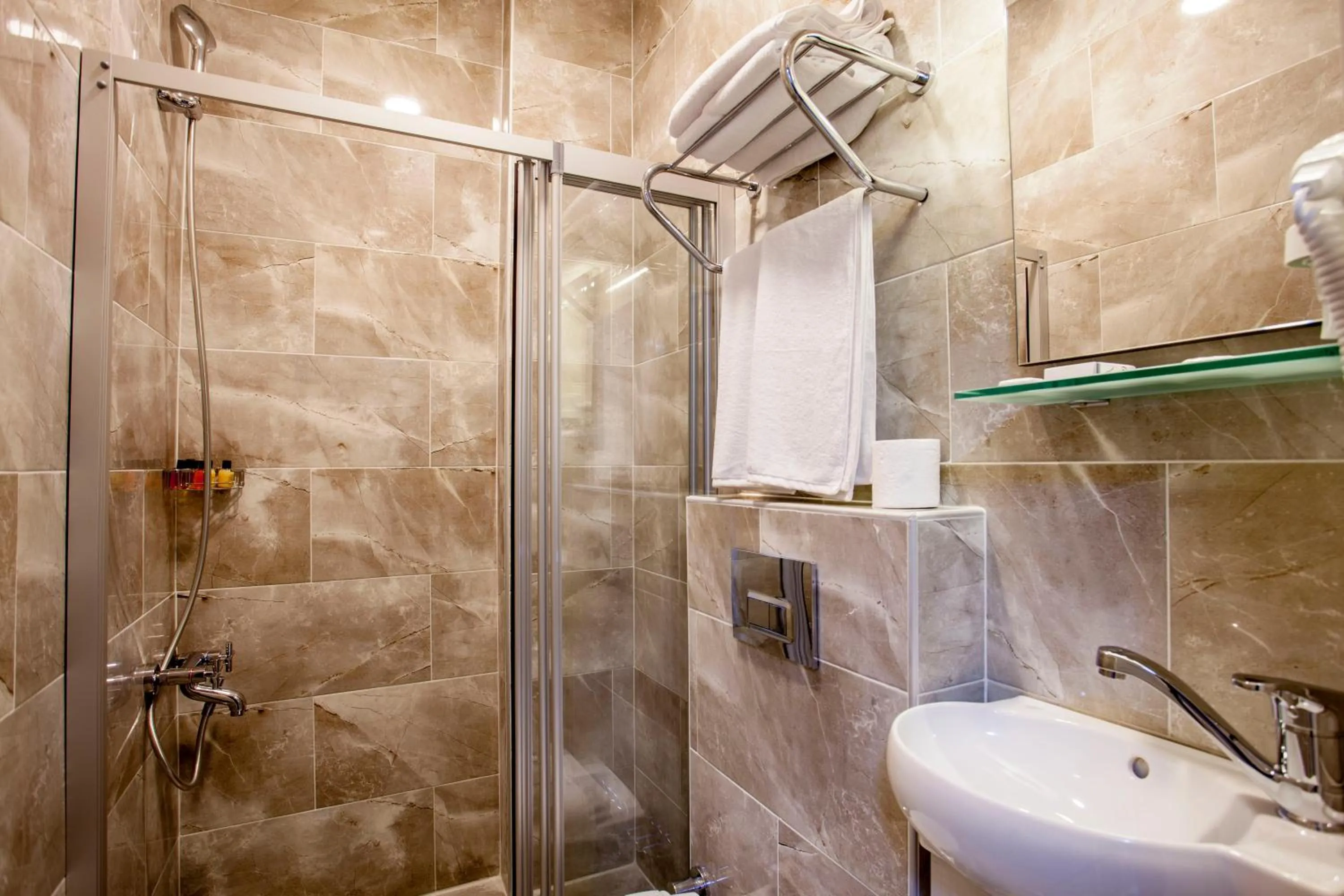Shower in Taksim Sem House