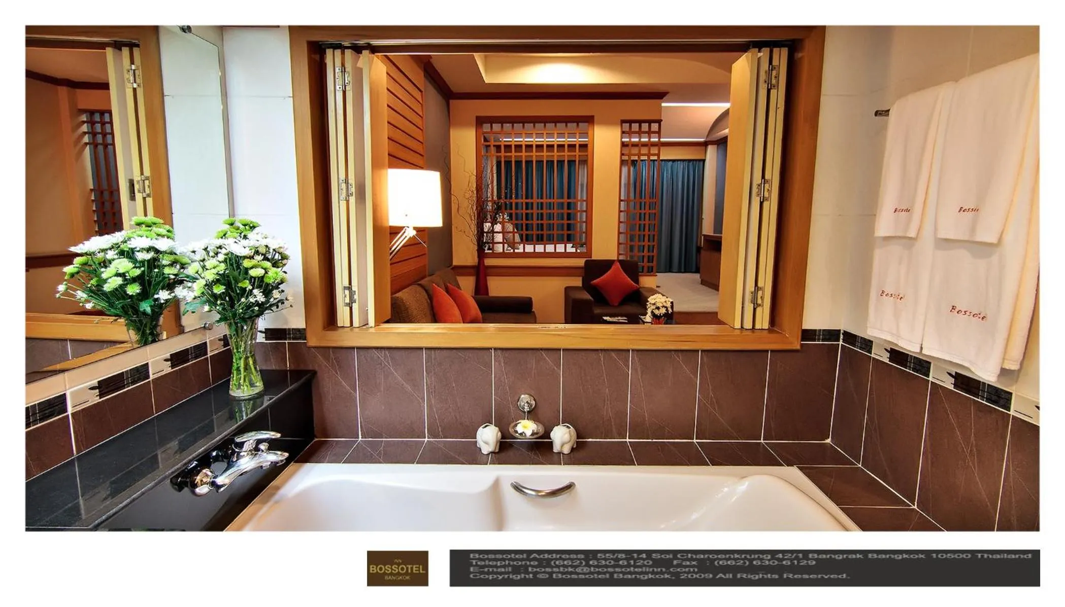 Shower in Bossotel Bangkok