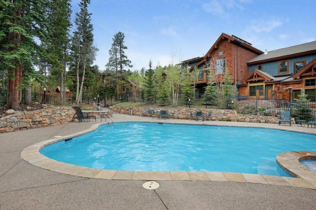 Swimming pool in Mountain Thunder Lodge, A Vail Resorts Property
