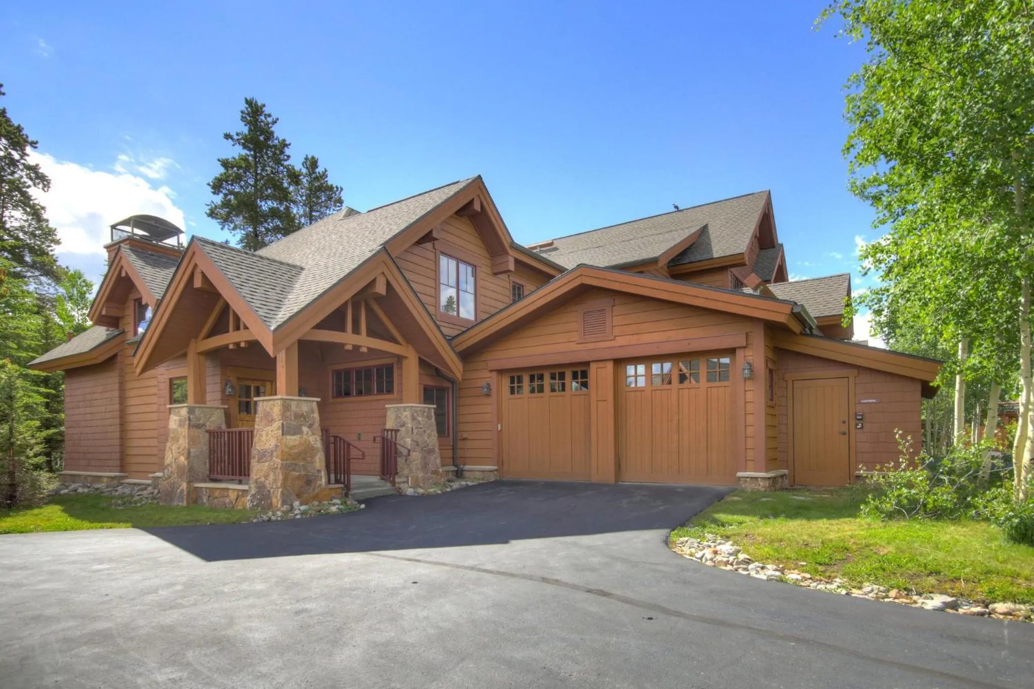 Photo of the whole room in Mountain Thunder Lodge, A Vail Resorts Property
