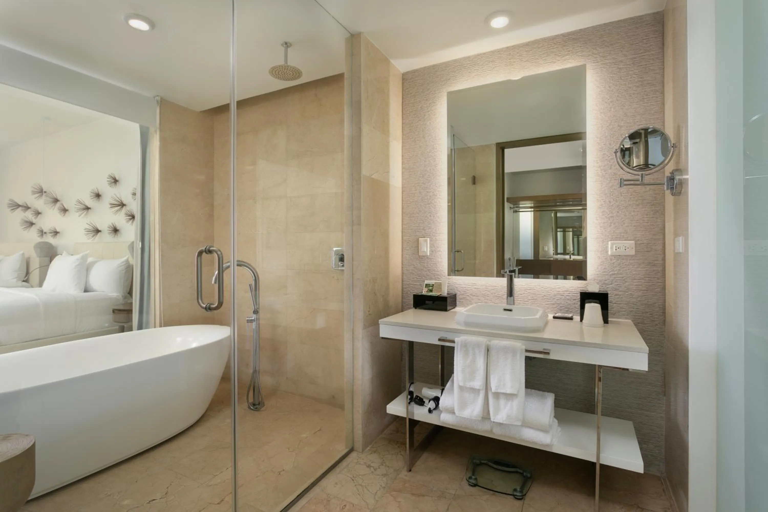 Bathroom, Bed in Hyatt Regency Grand Reserve Puerto Rico