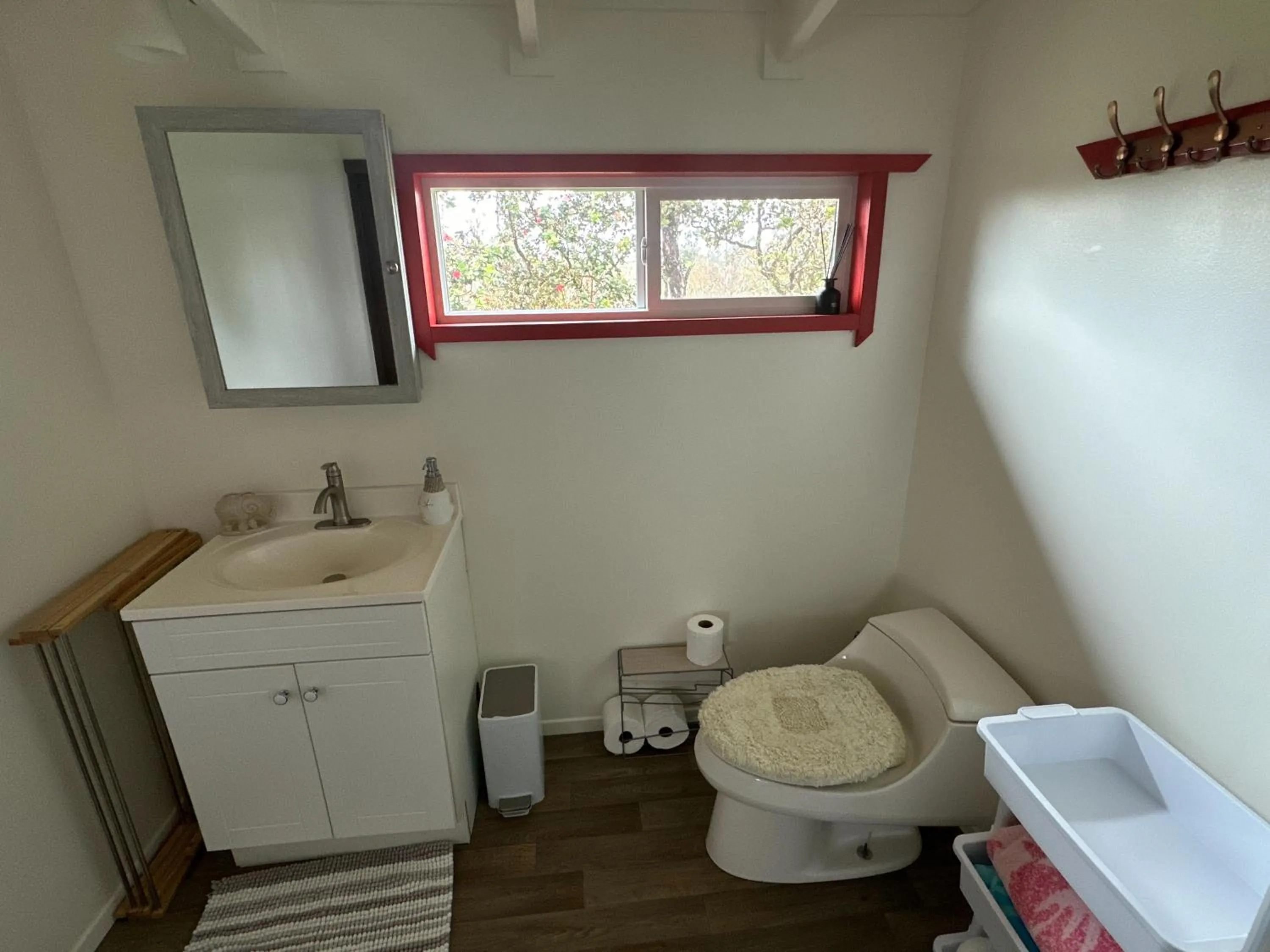 Toilet in Volcano Eco Cabin & Eco Lodge