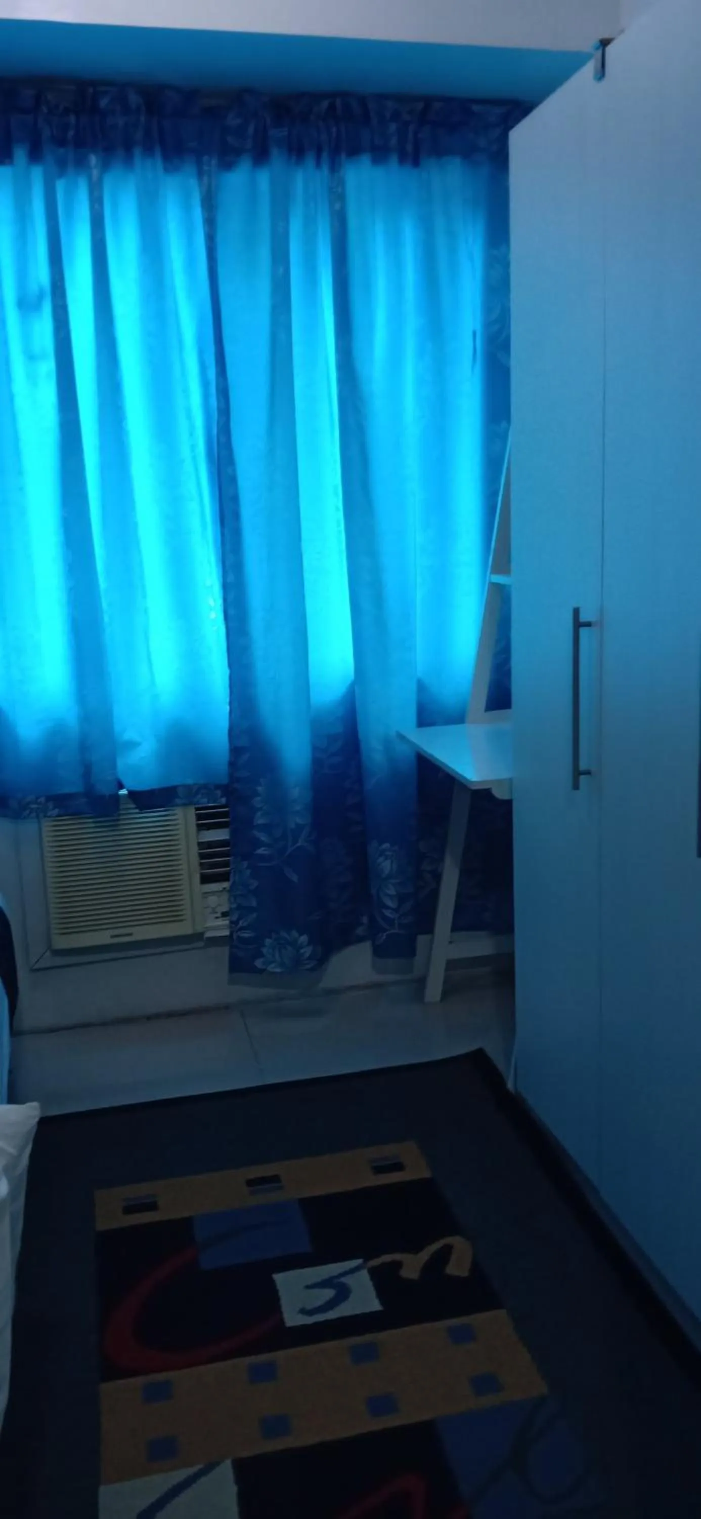 Chin's Place Sea Residences MOA