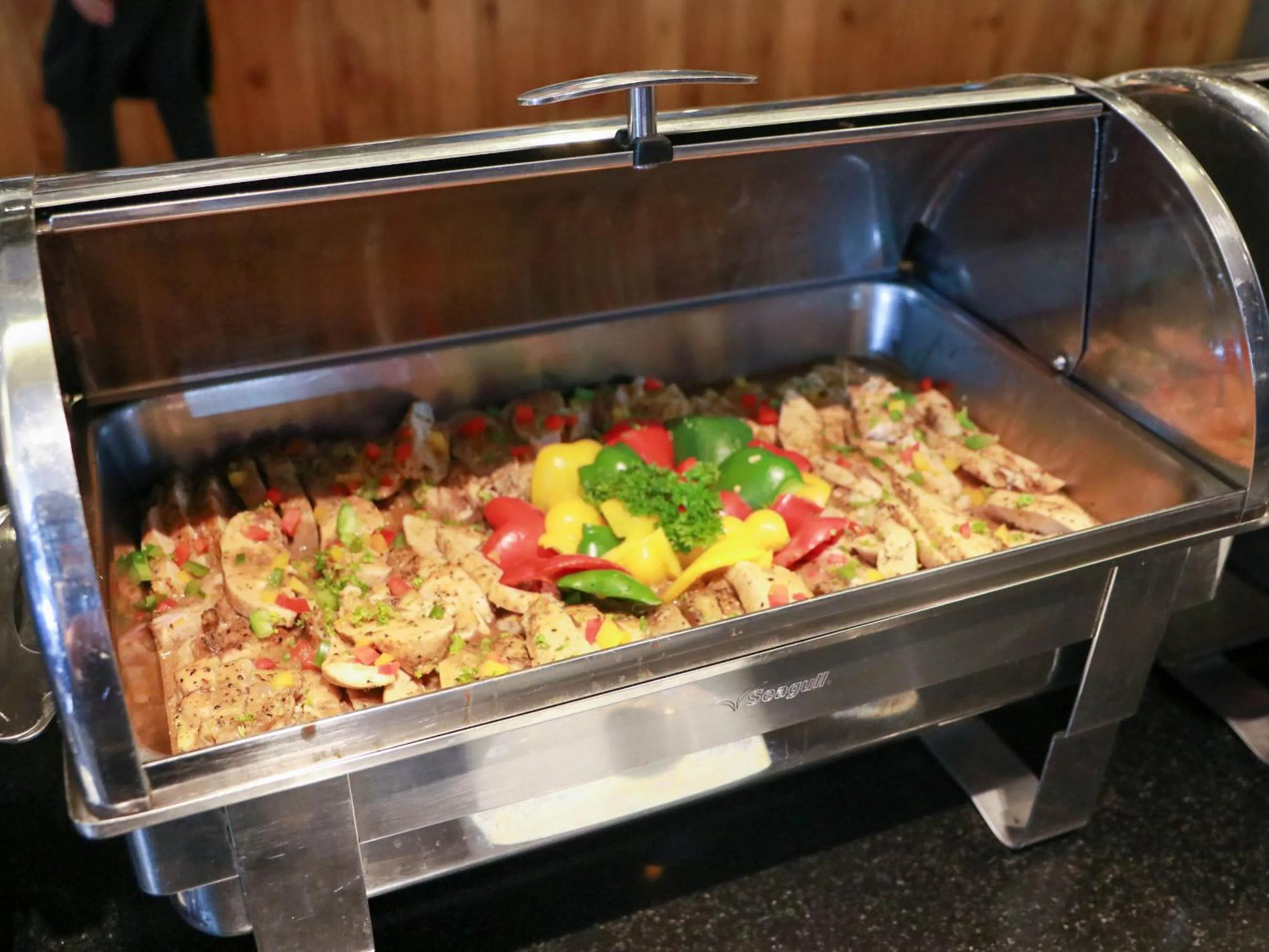 Restaurant/places to eat in DARA Hotel - SHA Plus