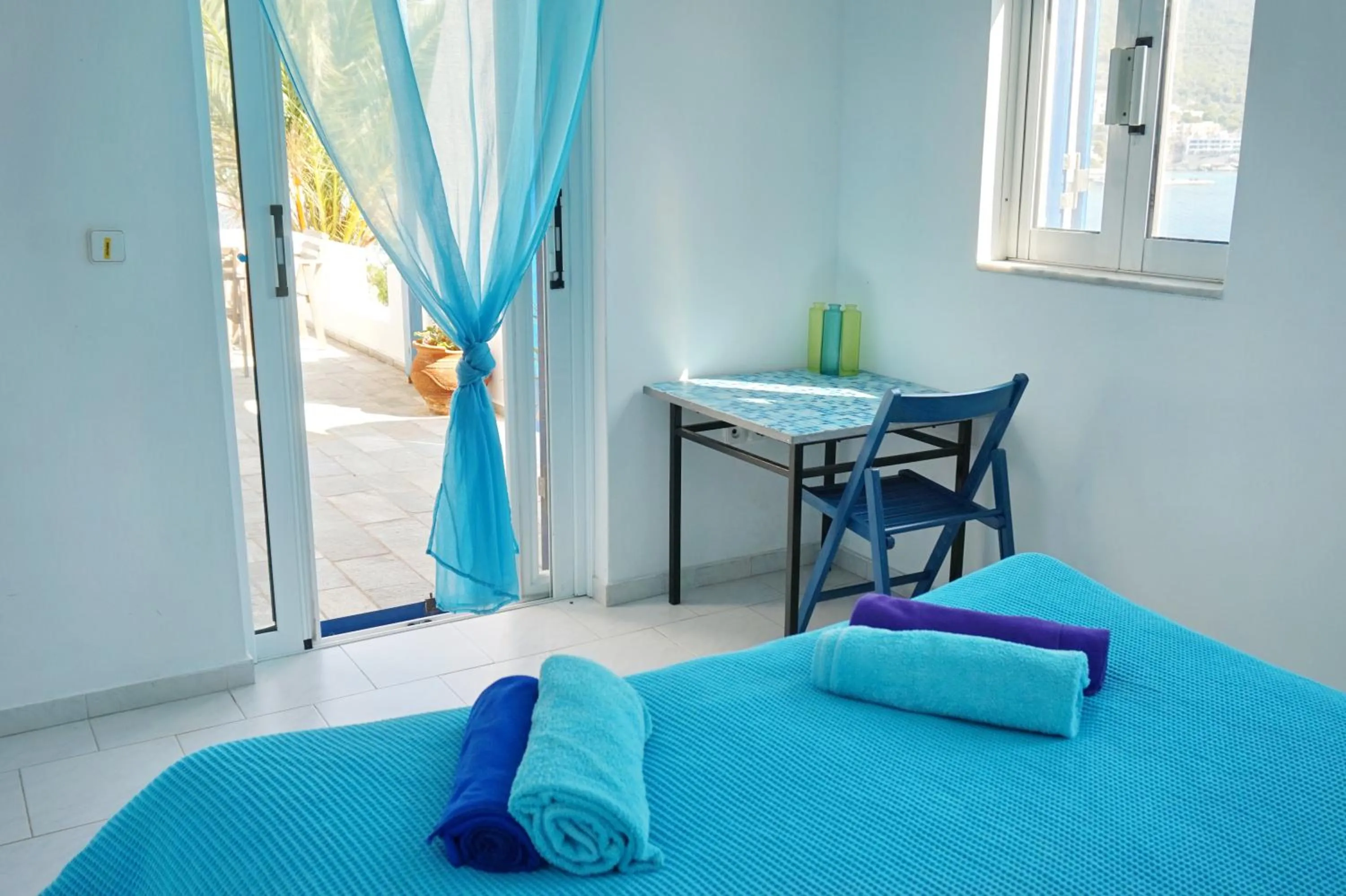 Balcony/Terrace, Bed in Oneiro glico