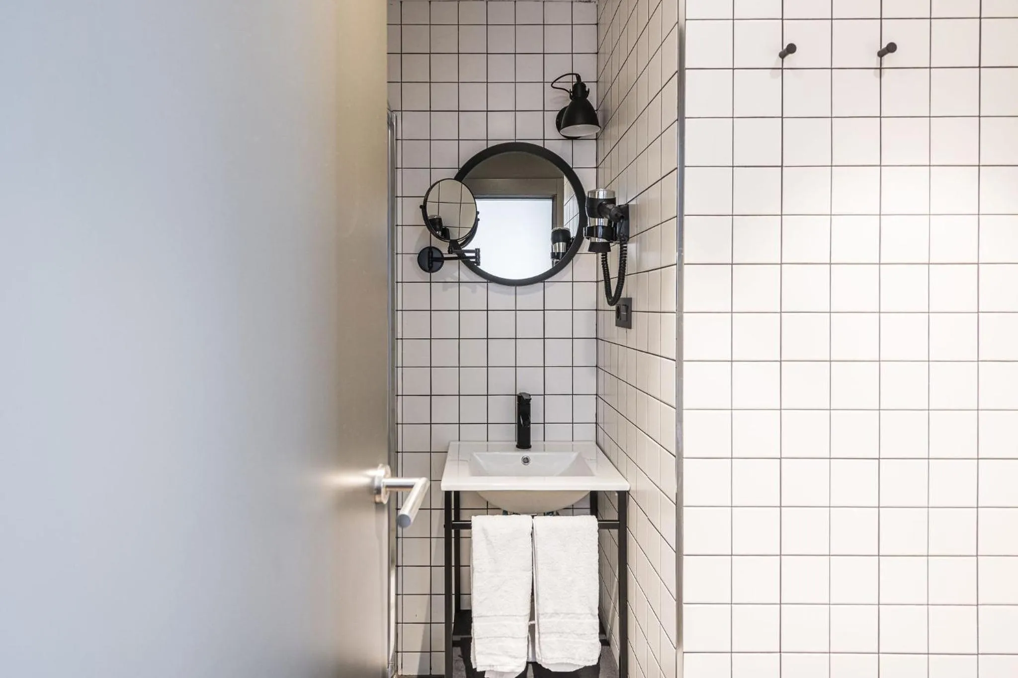 Bathroom in BYPILLOW San Mamés