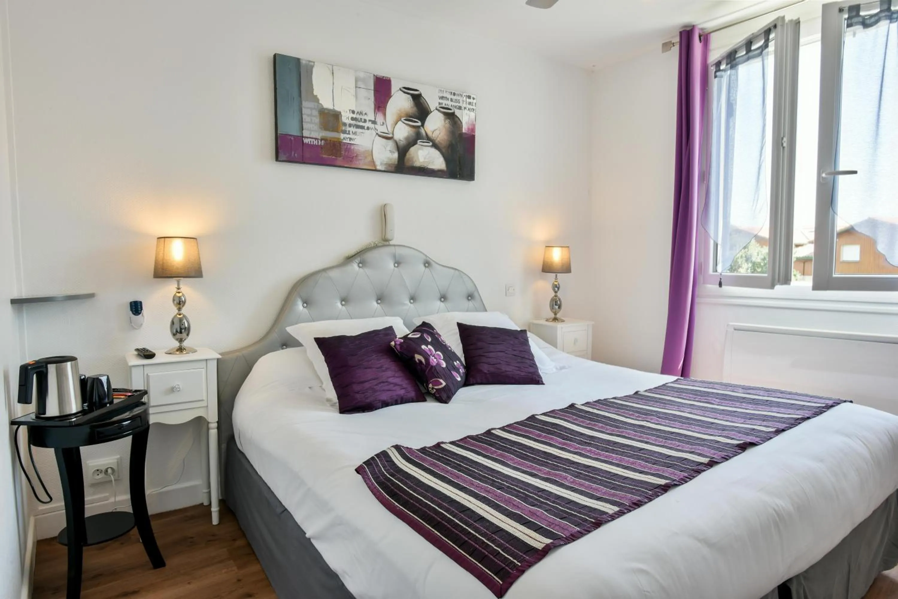 Photo of the whole room, Bed in Logis Hôtel Emeraude des Bois