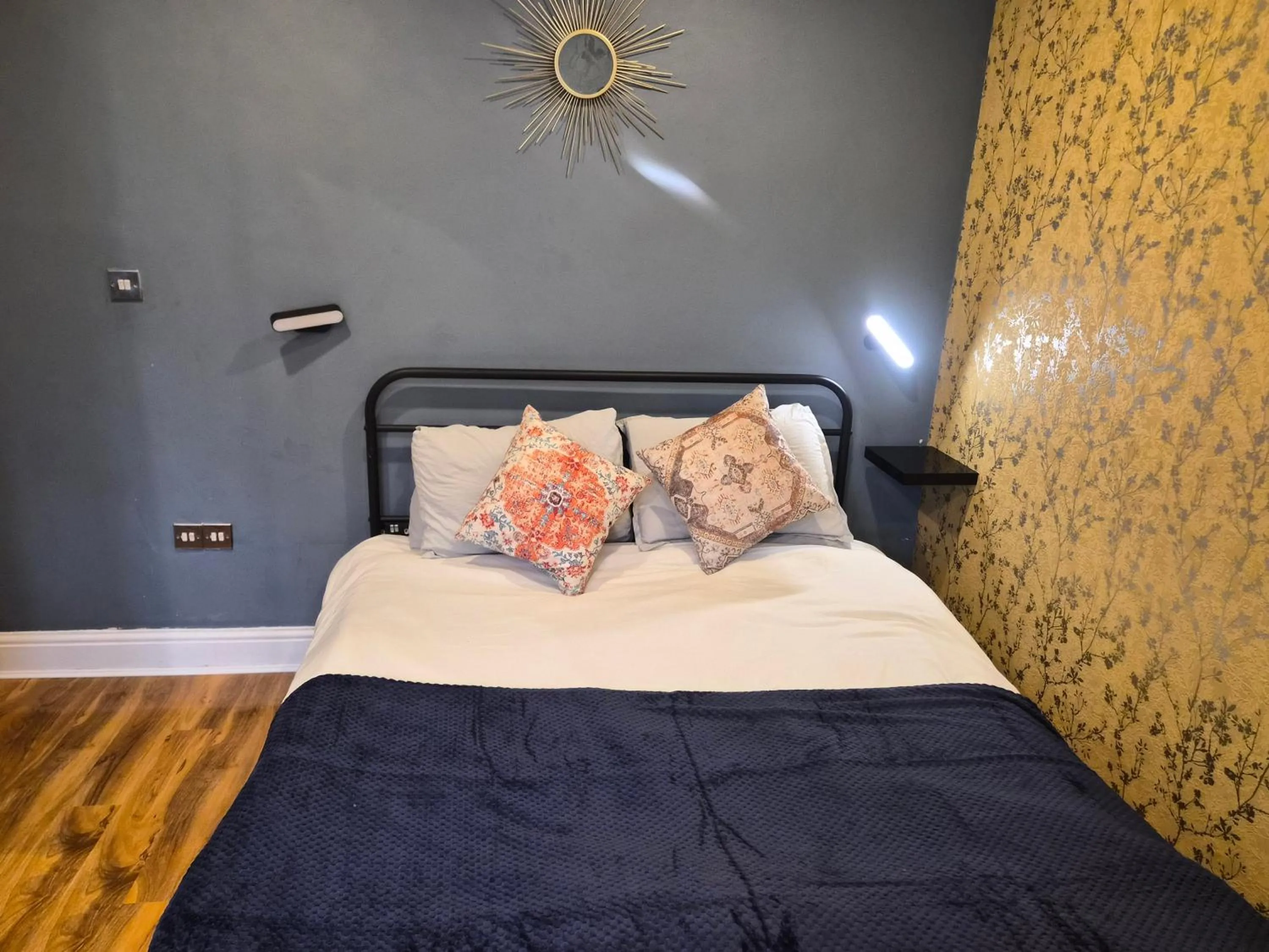 Bed in Dodi Aparts London, near Stratford close to tube station