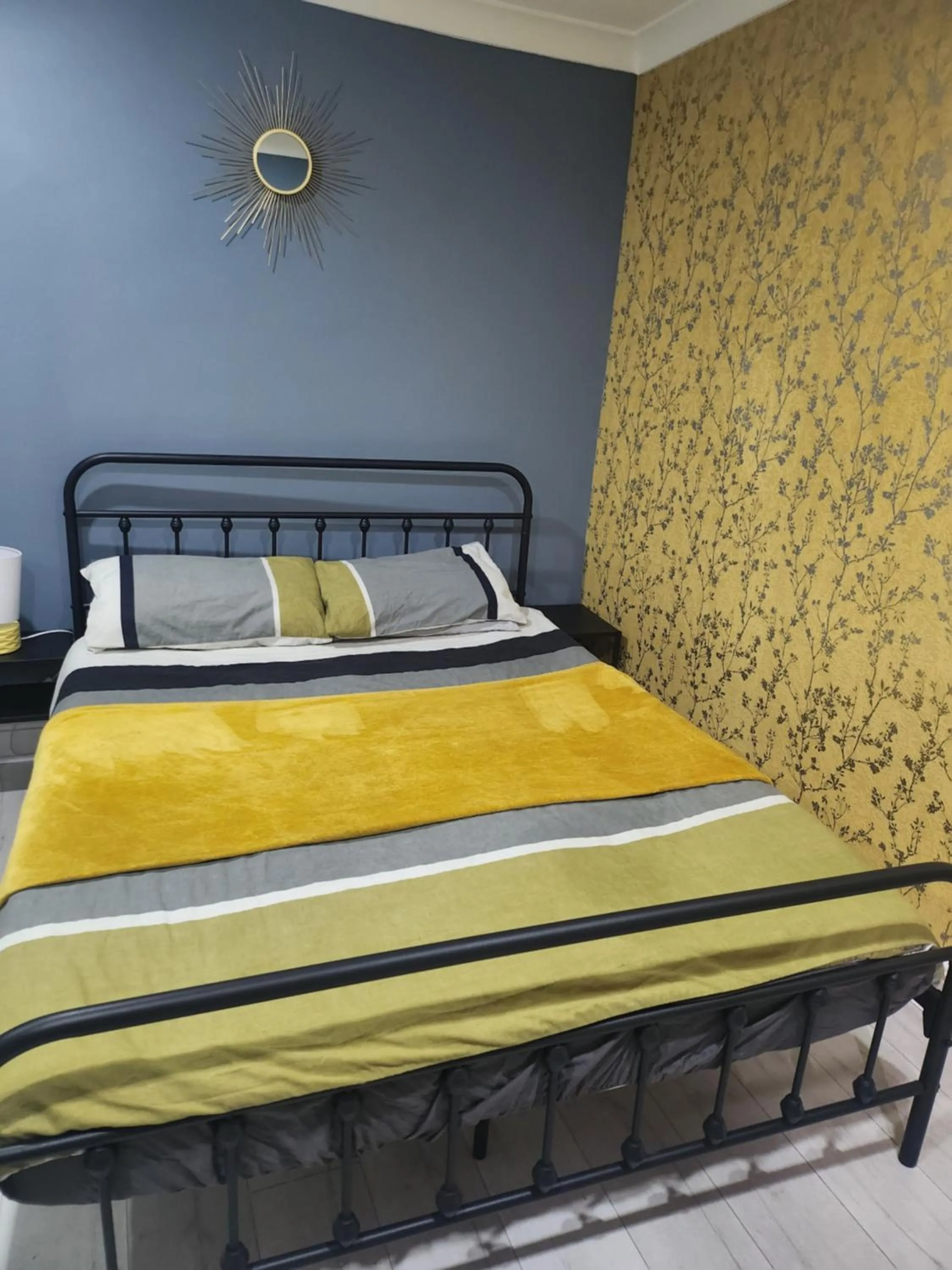 Bed in Dodi Aparts London, near Stratford close to tube station