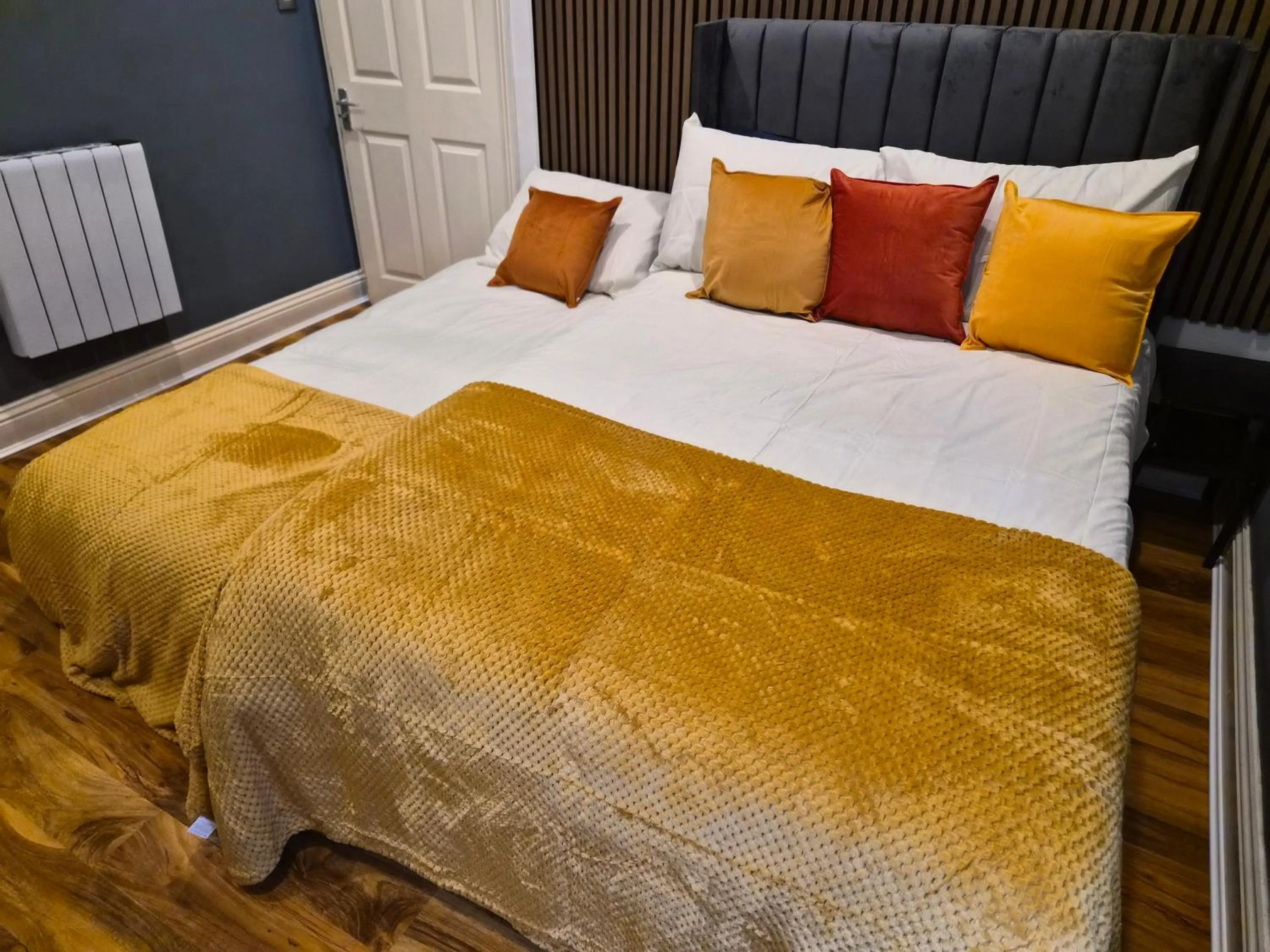 Bed in Dodi Aparts London, near Stratford close to tube station