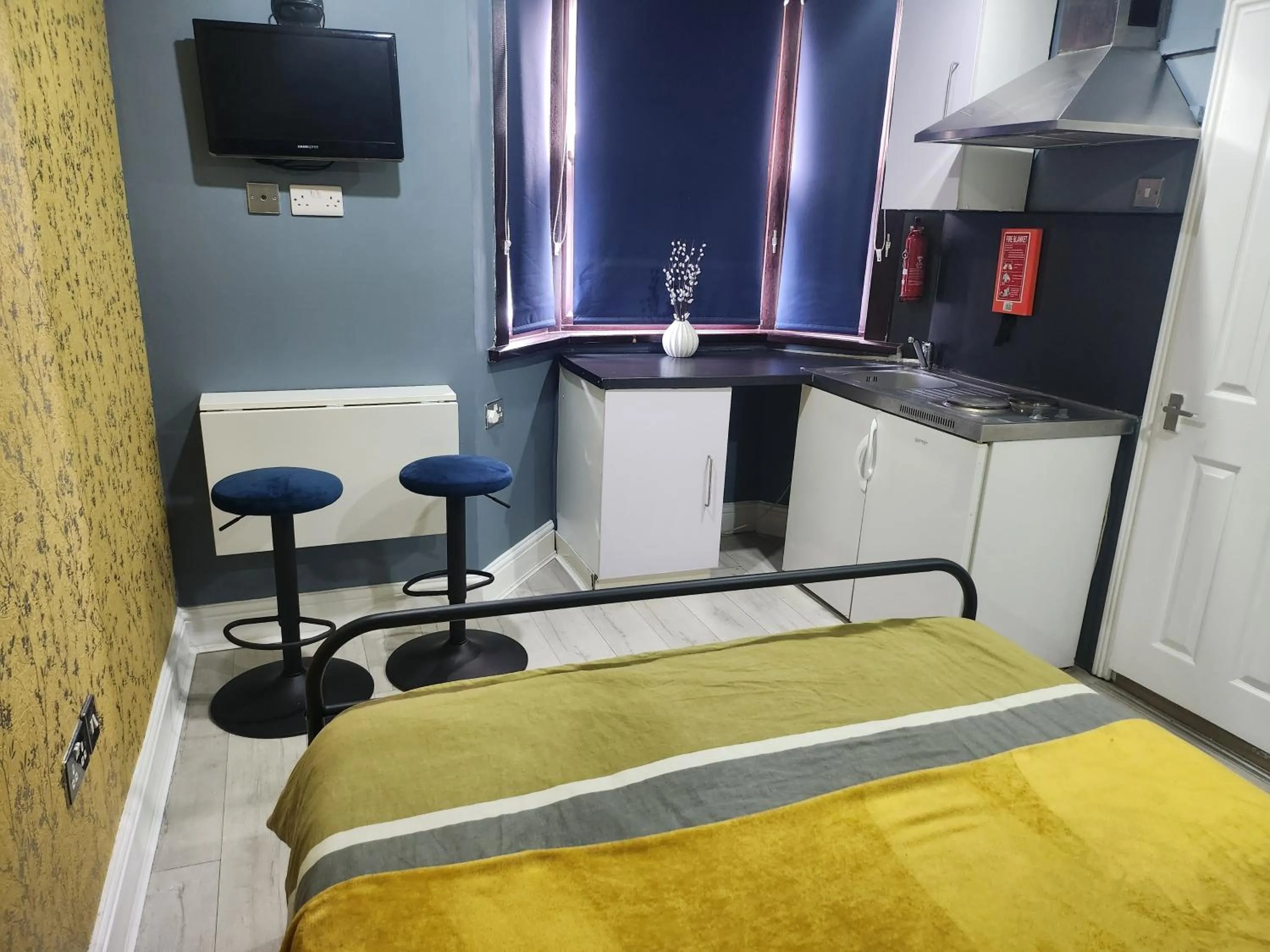 Bed in Dodi Aparts London, near Stratford close to tube station