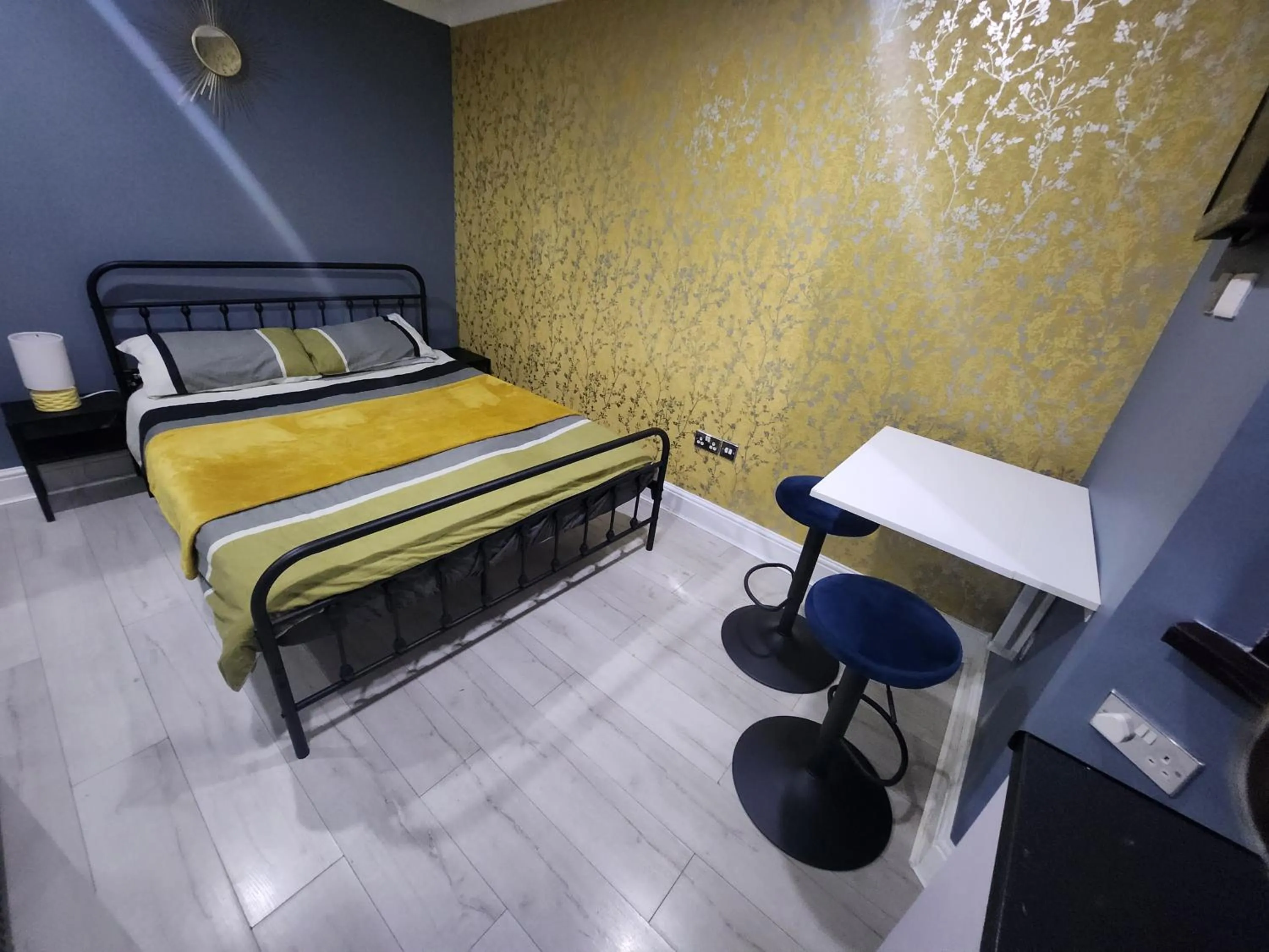 Bed in Dodi Aparts London, near Stratford close to tube station