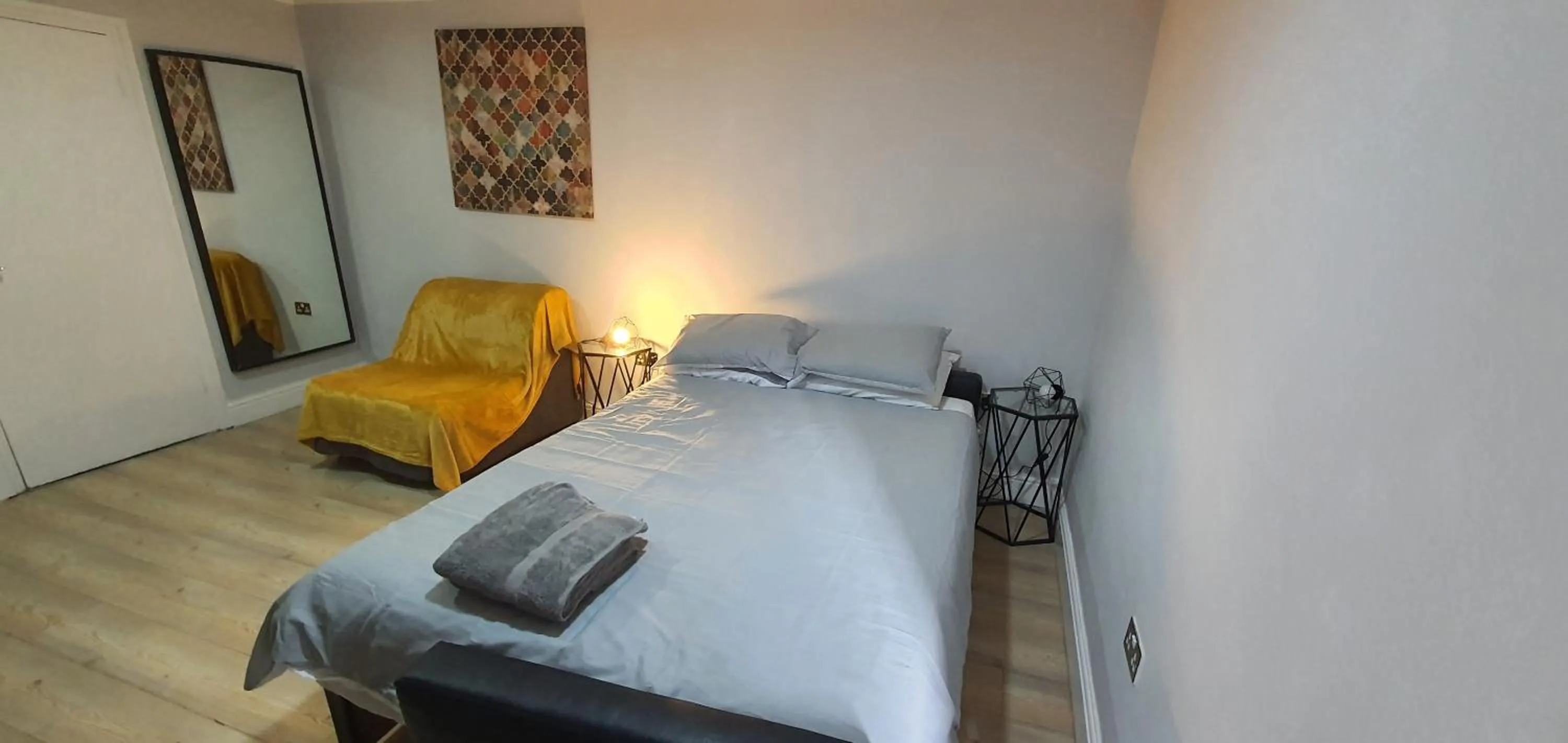 Bed in Dodi Aparts London, near Stratford close to tube station