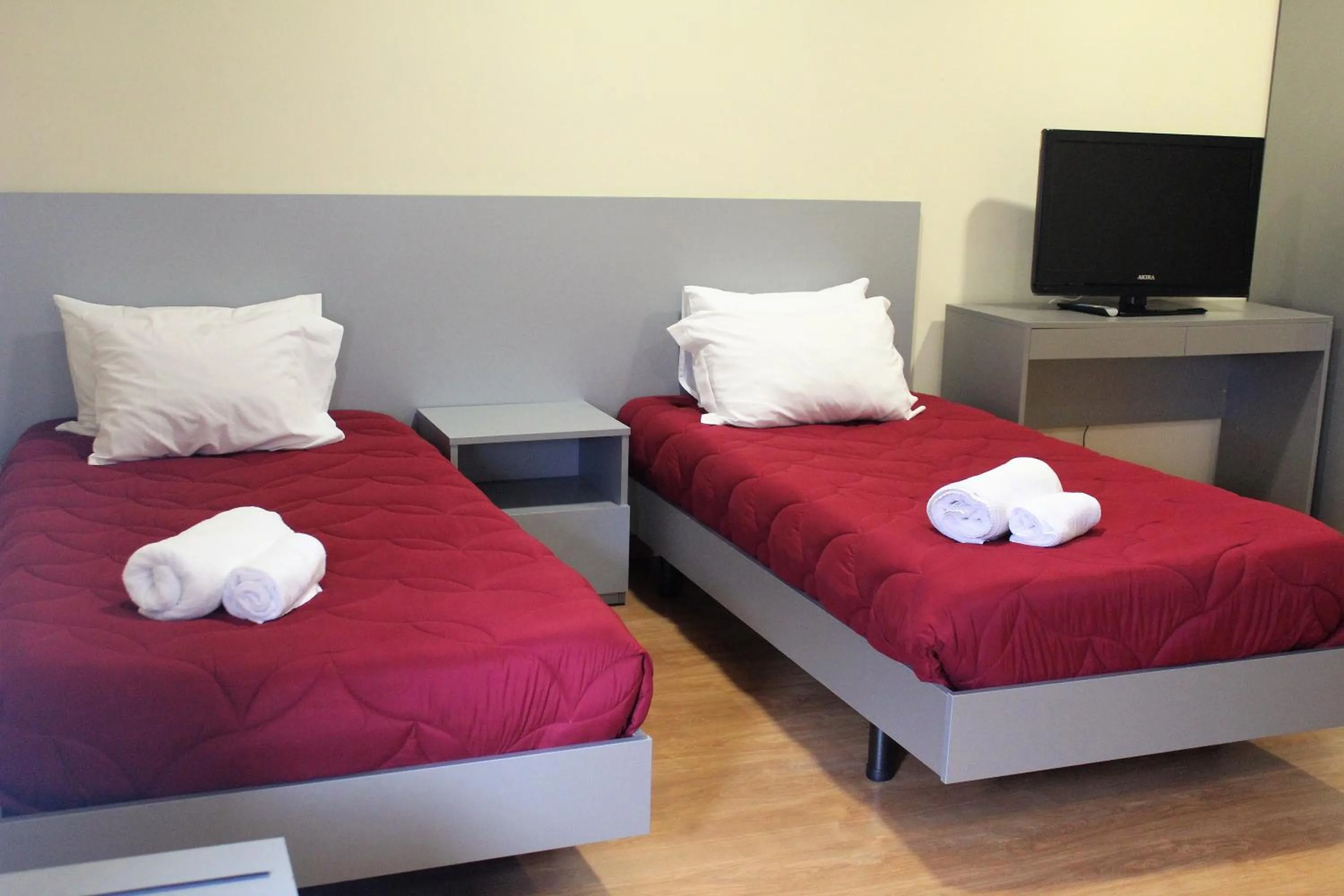 Bed in Hotel Jorge V