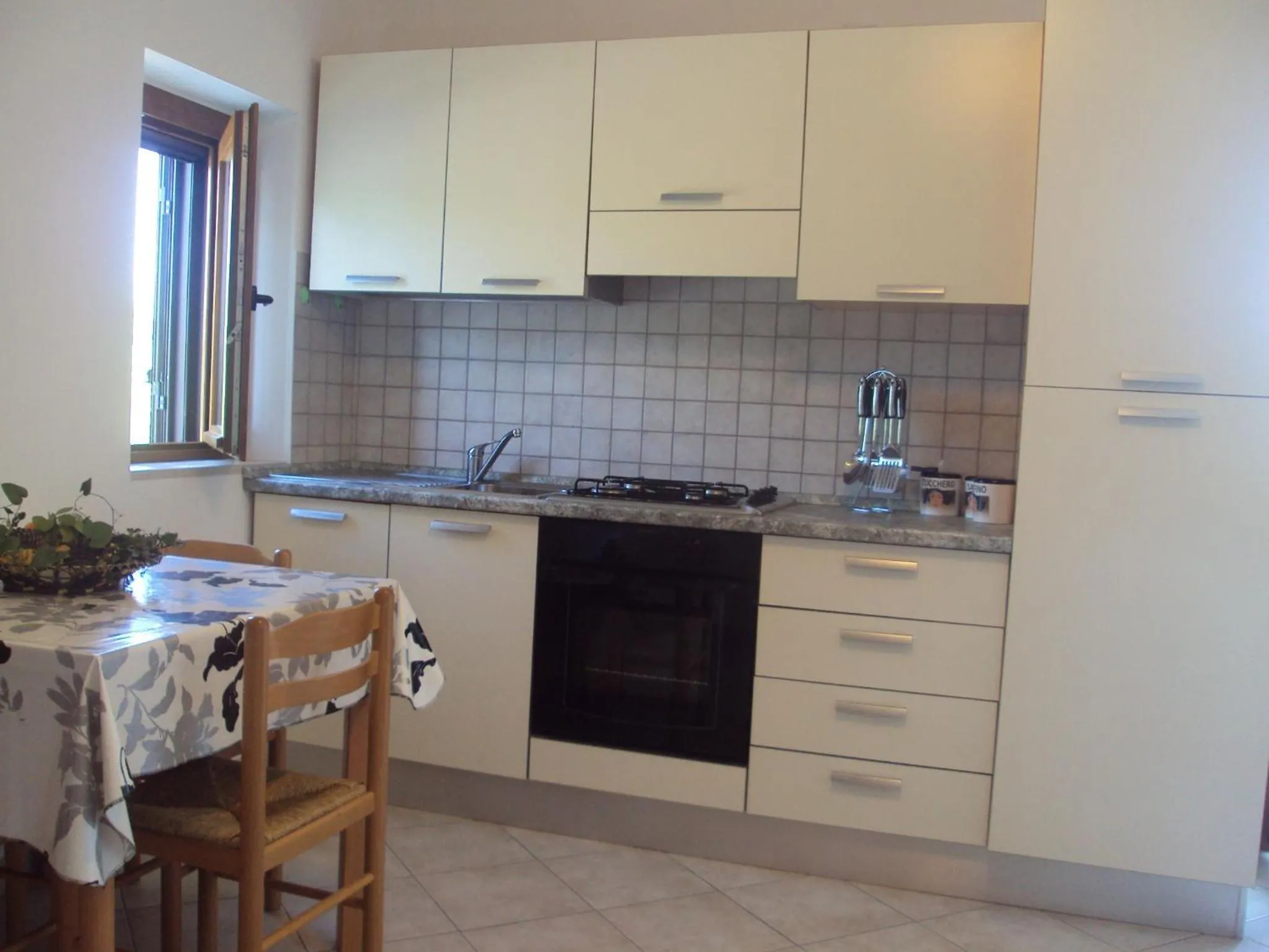 Kitchen or kitchenette in Residenza Piccolo Uliveto