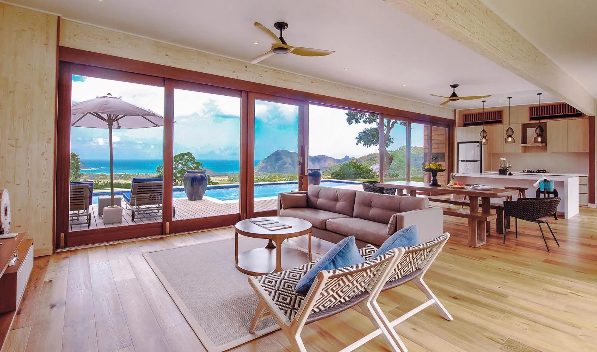 Living room in Selong Selo Resort and Villas