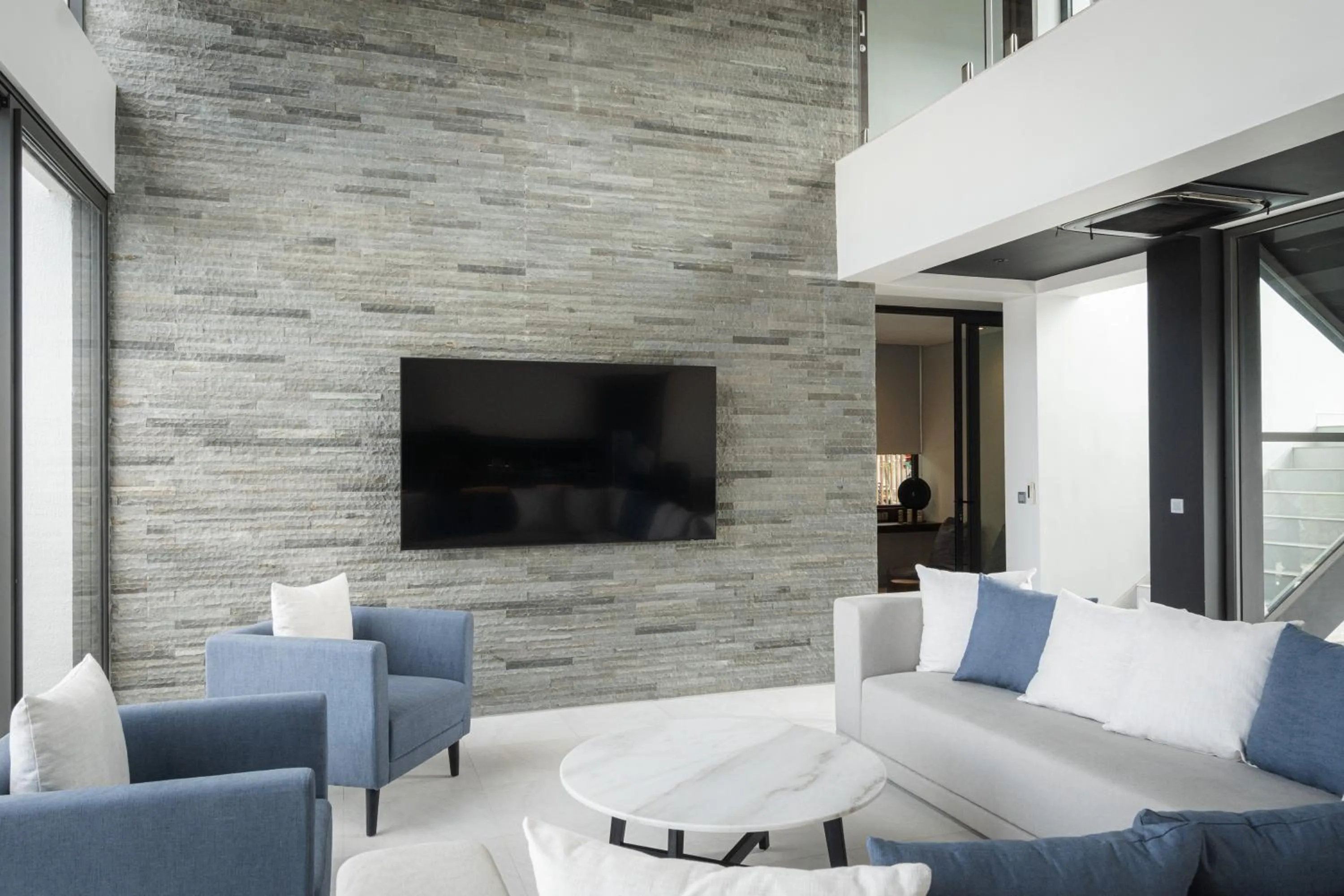 Living room in Selong Selo Resort and Villas