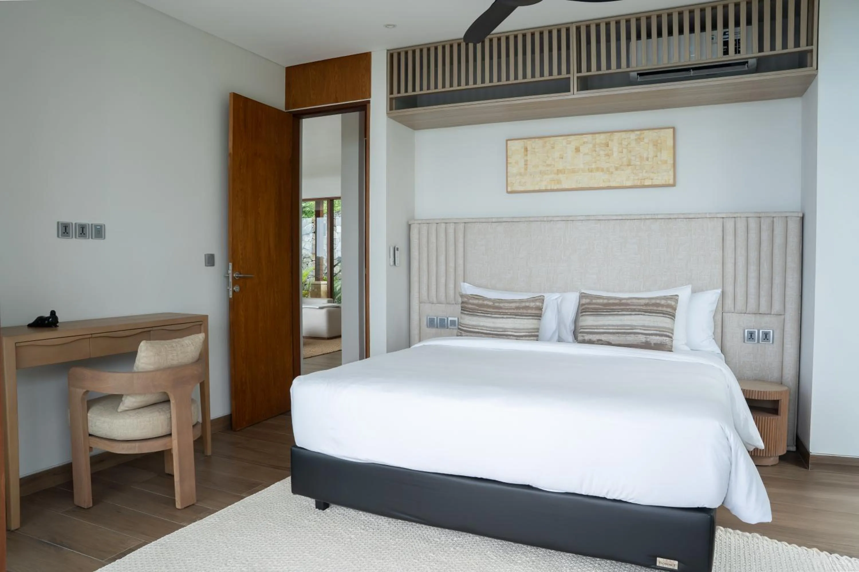 Bed in Selong Selo Resort and Villas