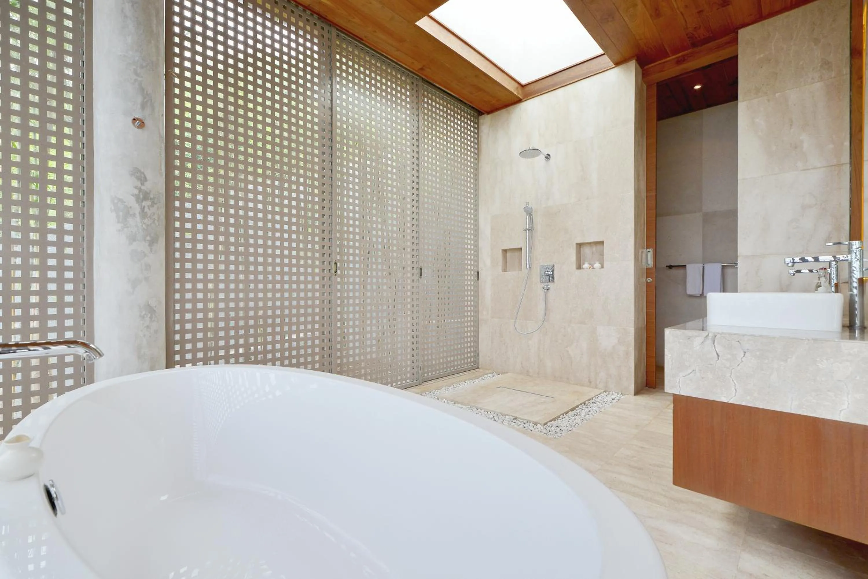 Bathroom in Selong Selo Resort and Villas