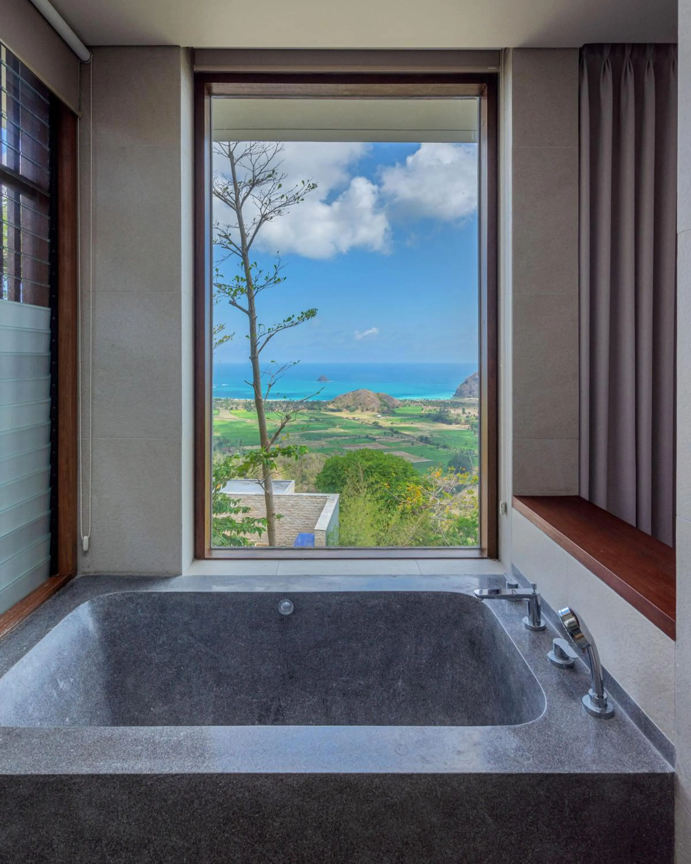 Bathroom in Selong Selo Resort and Villas