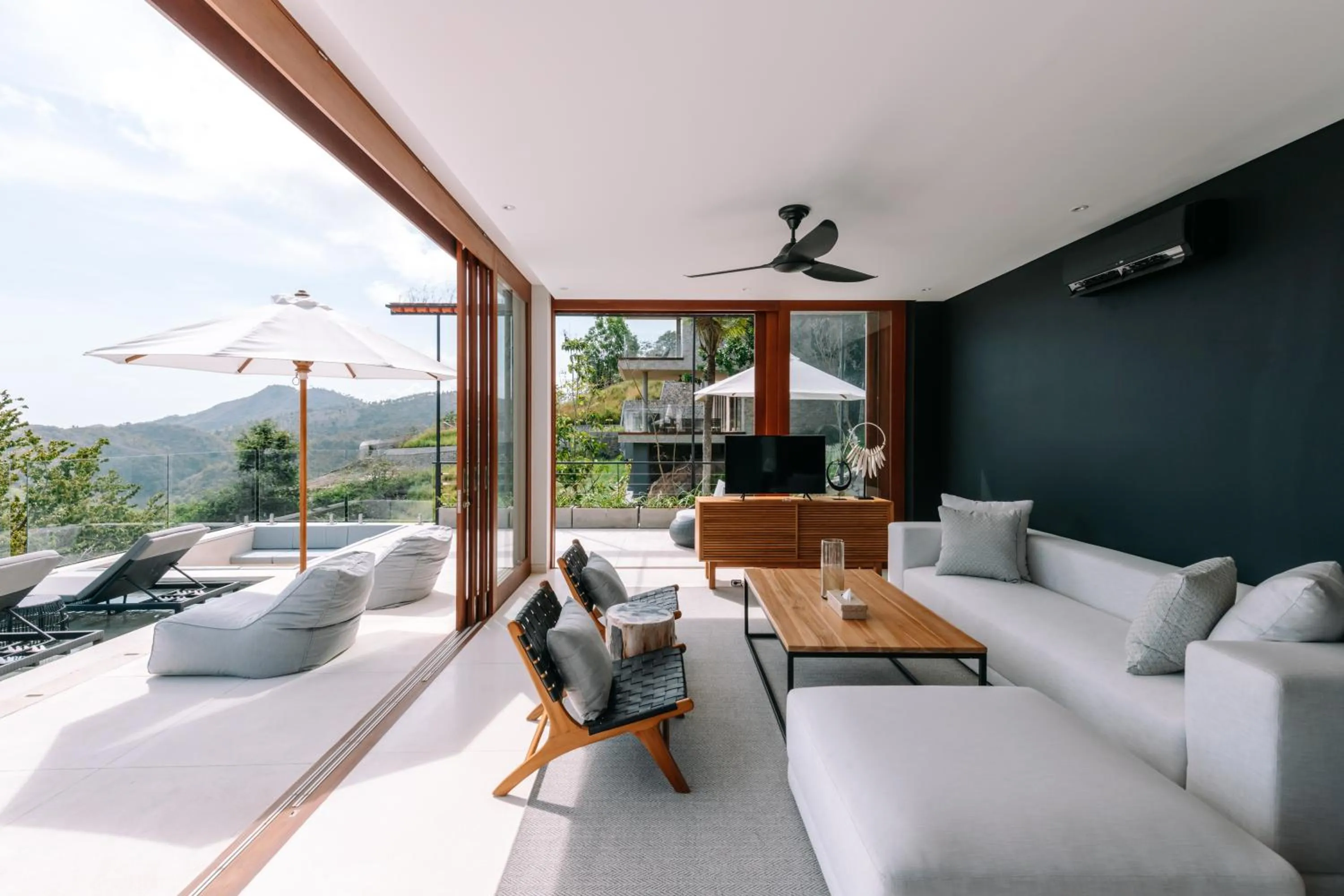 Living room in Selong Selo Resort and Villas